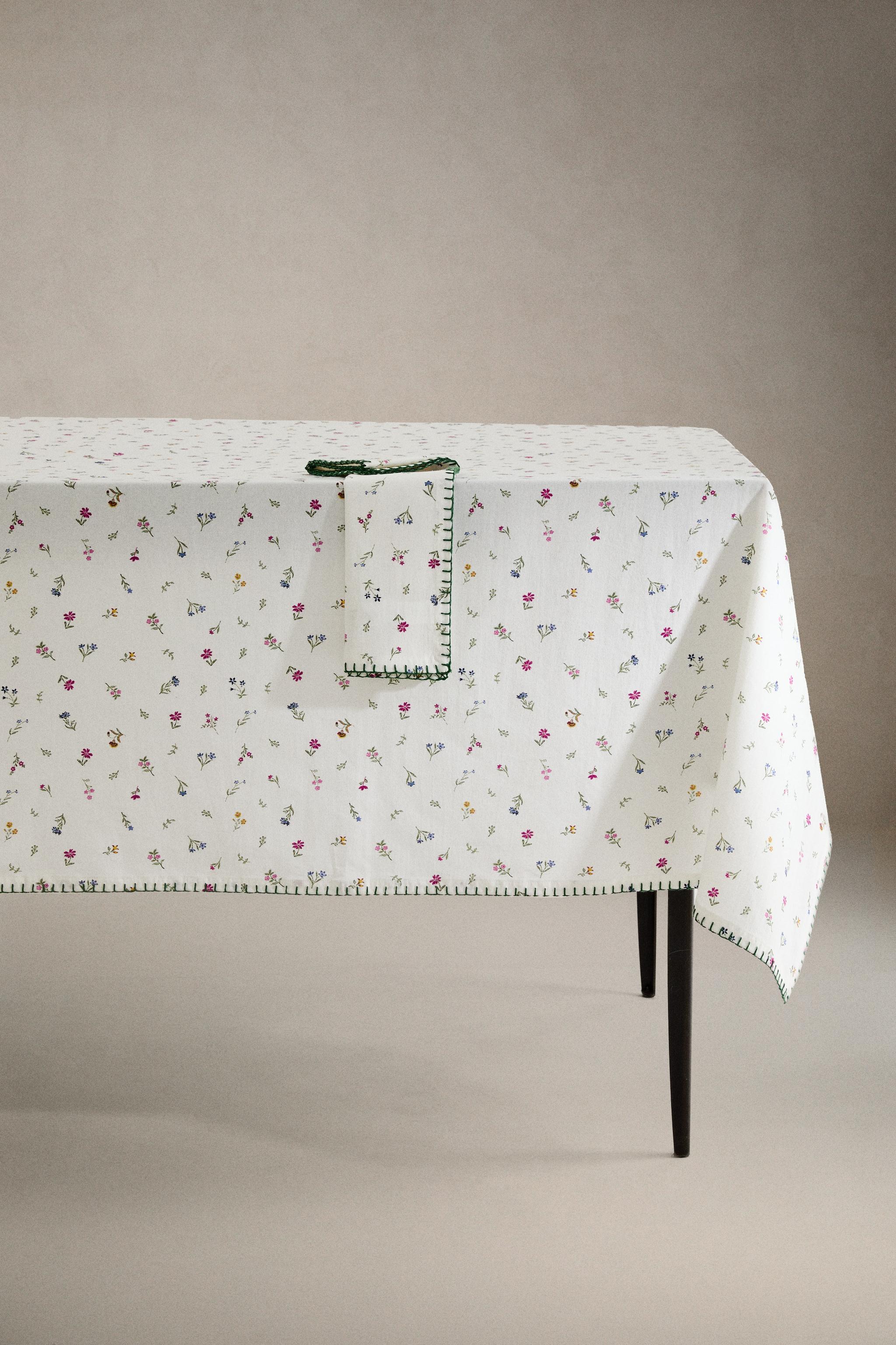 FLORAL PRINT COTTON TABLECLOTH