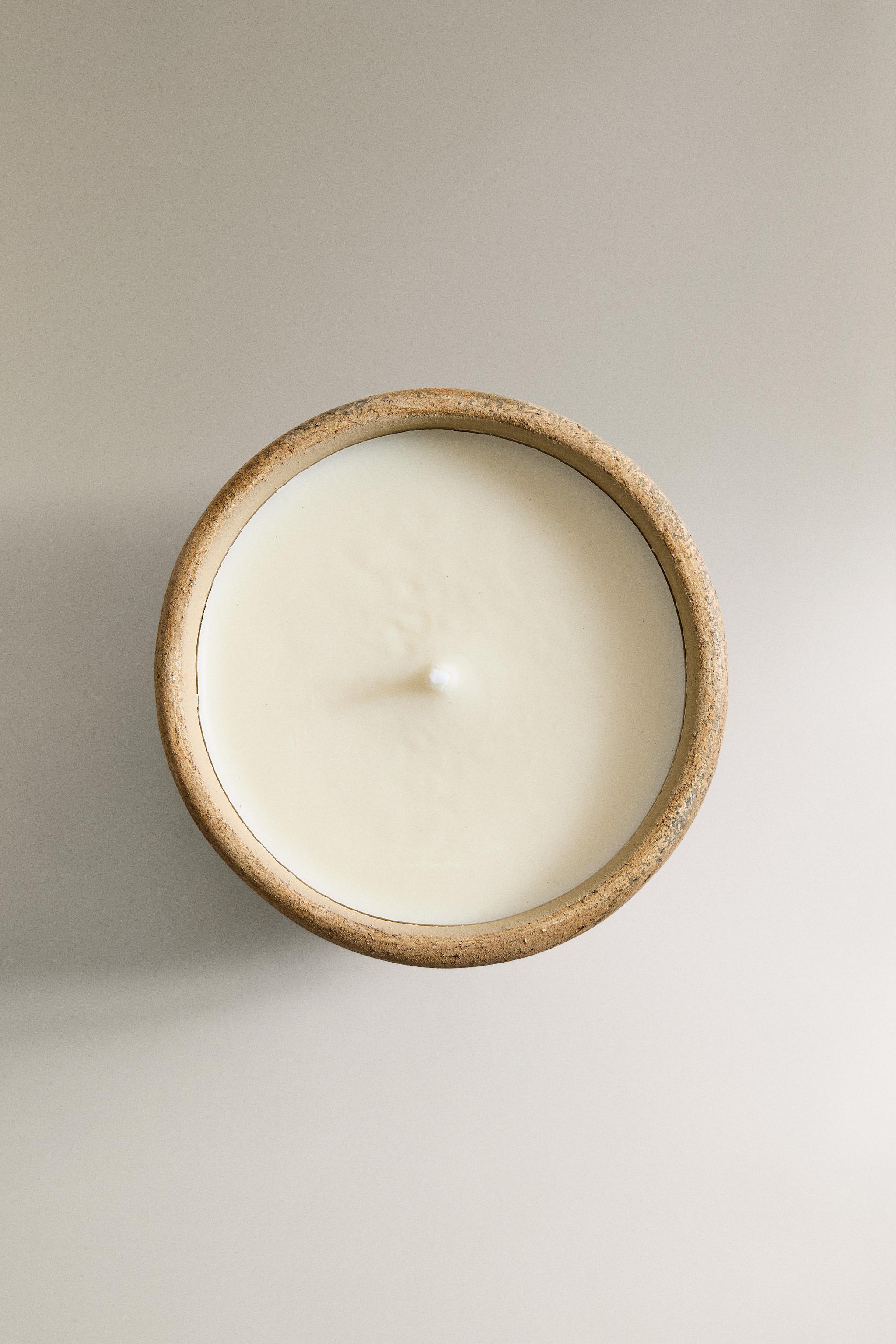 (220 GR) INCENSE LEATHER SCENTED CANDLE