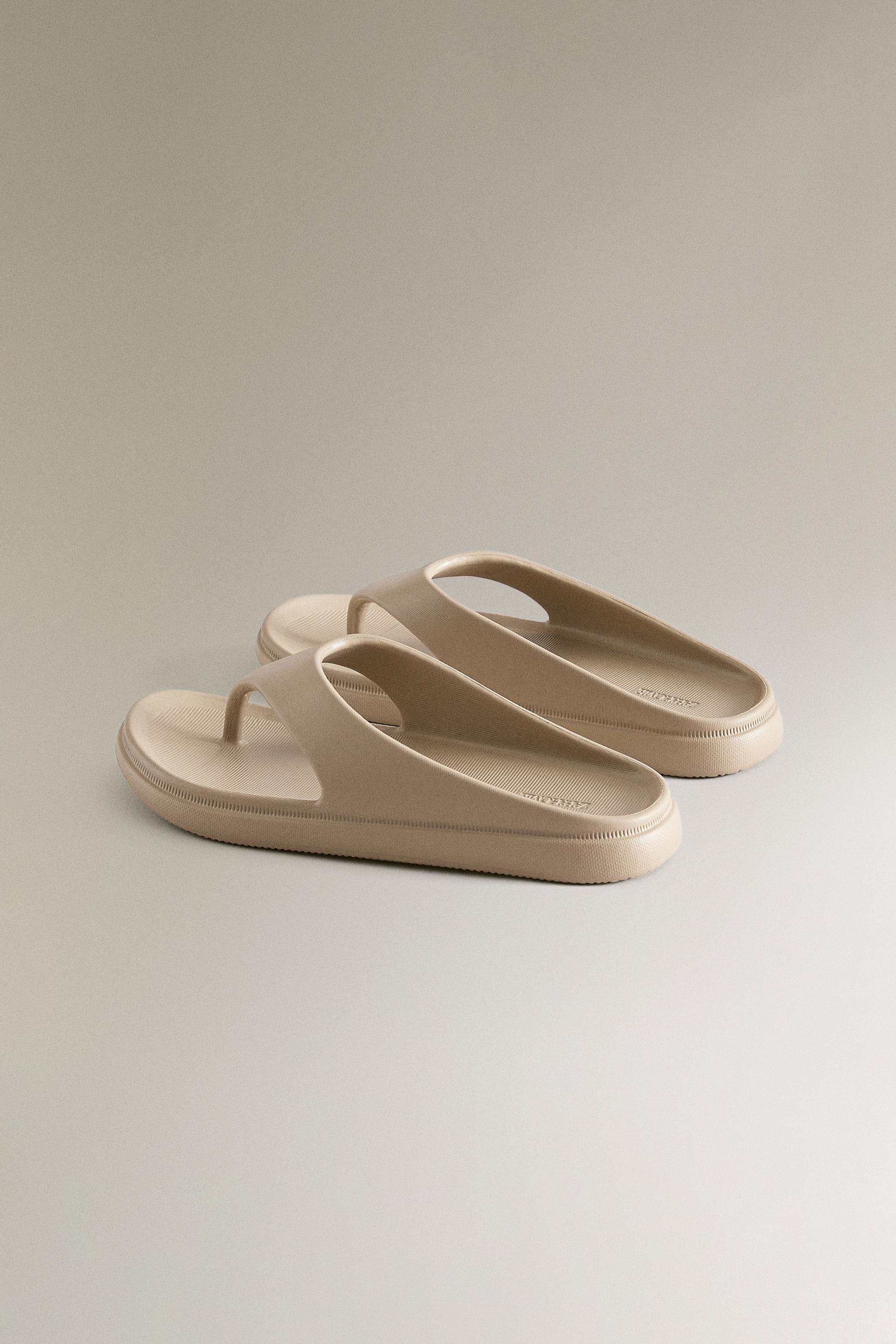 RUBBERIZED FLAT SANDALS