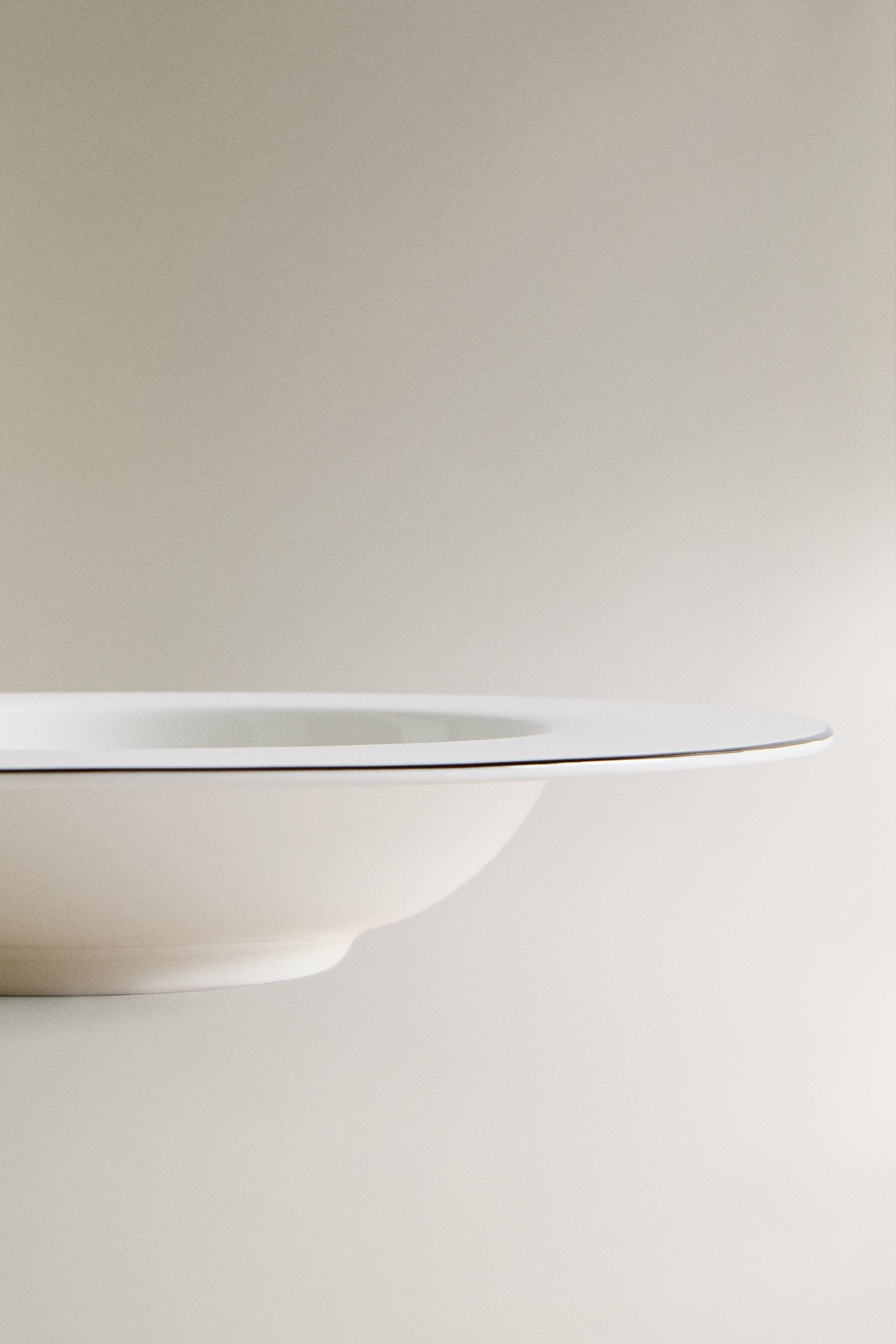 BONE CHINA SOUP PLATE WITH BLACK RIM