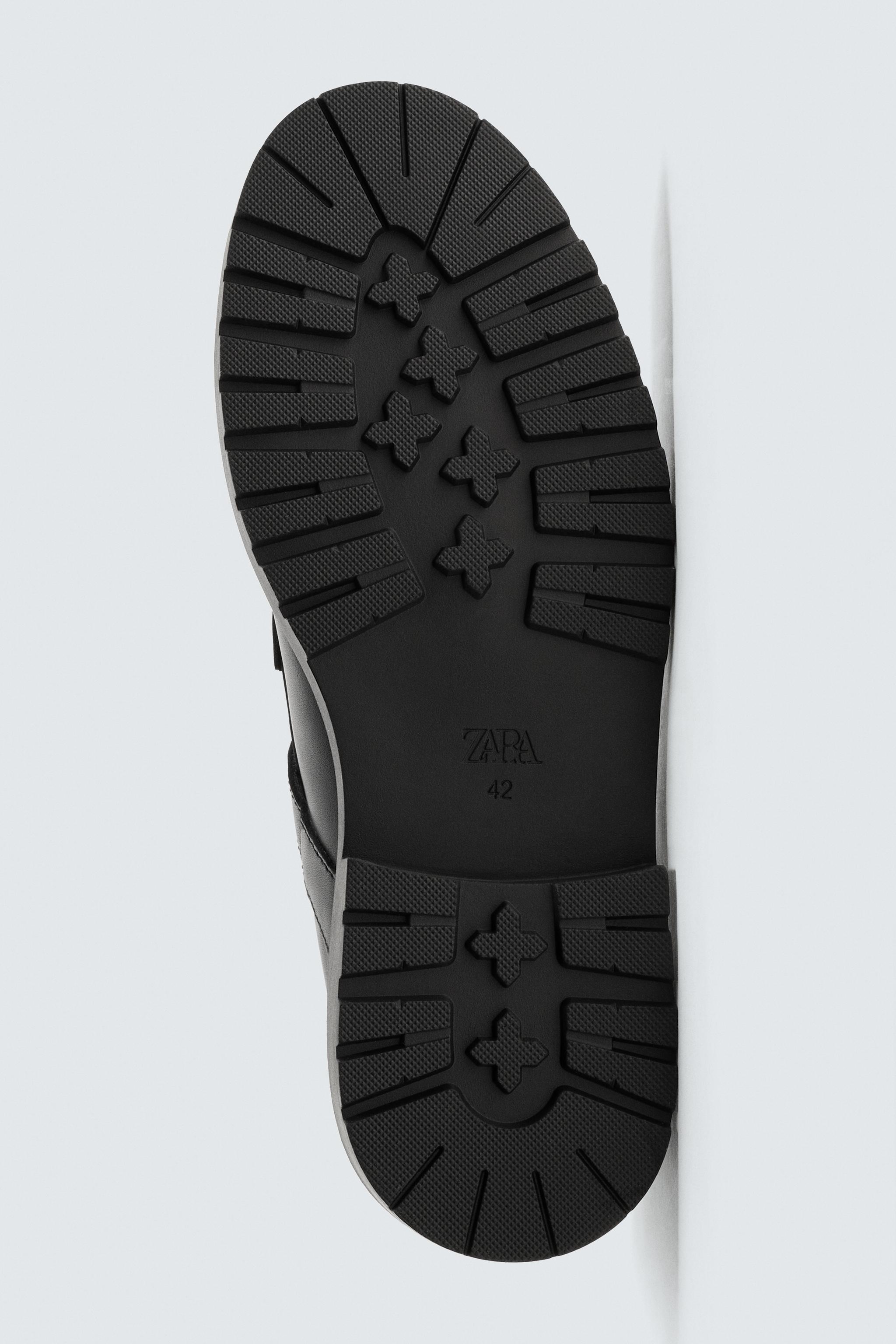 LEATHER BUCKLE SHOES