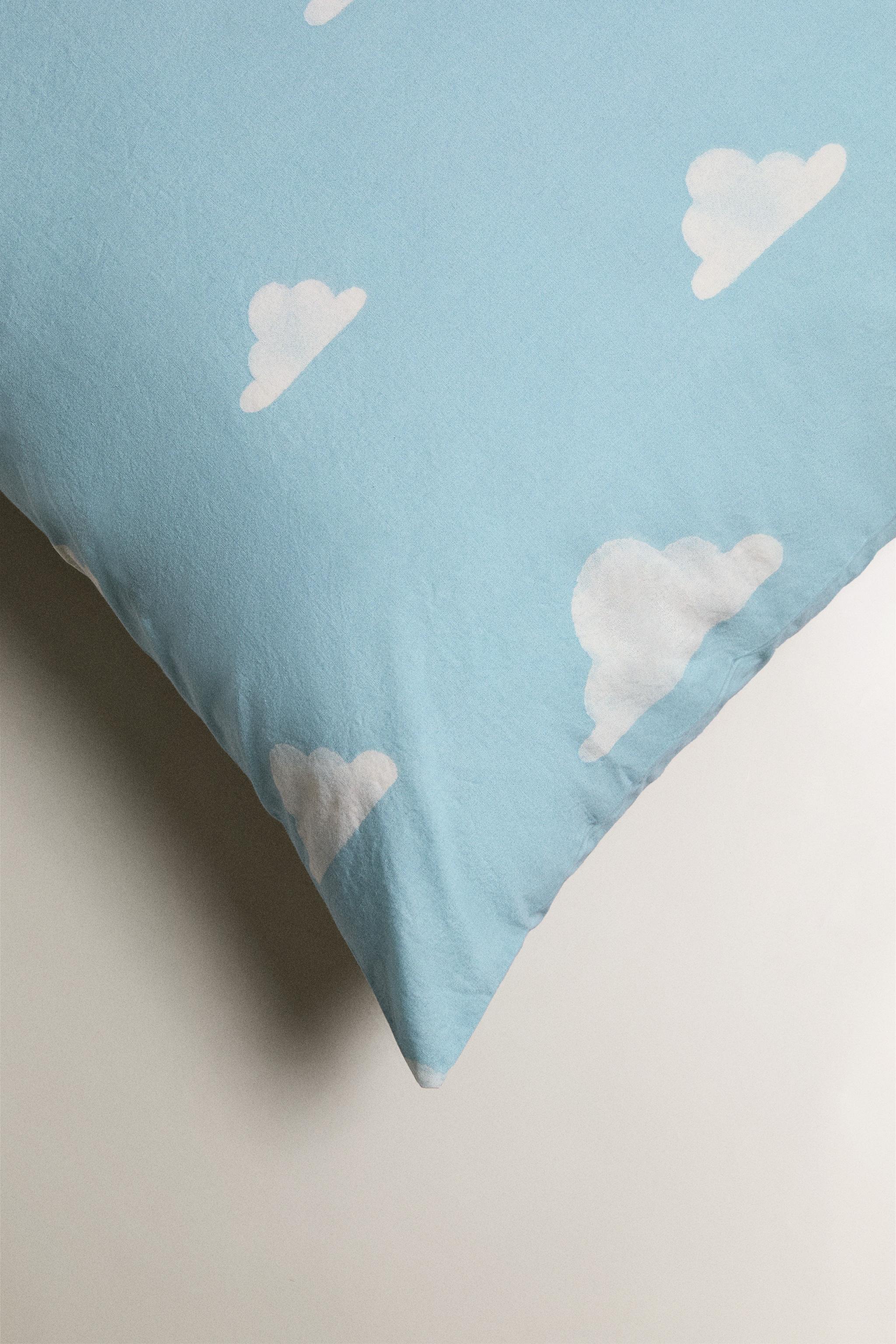 CHILDREN'S CLOUD PRINT PILLOWCASE