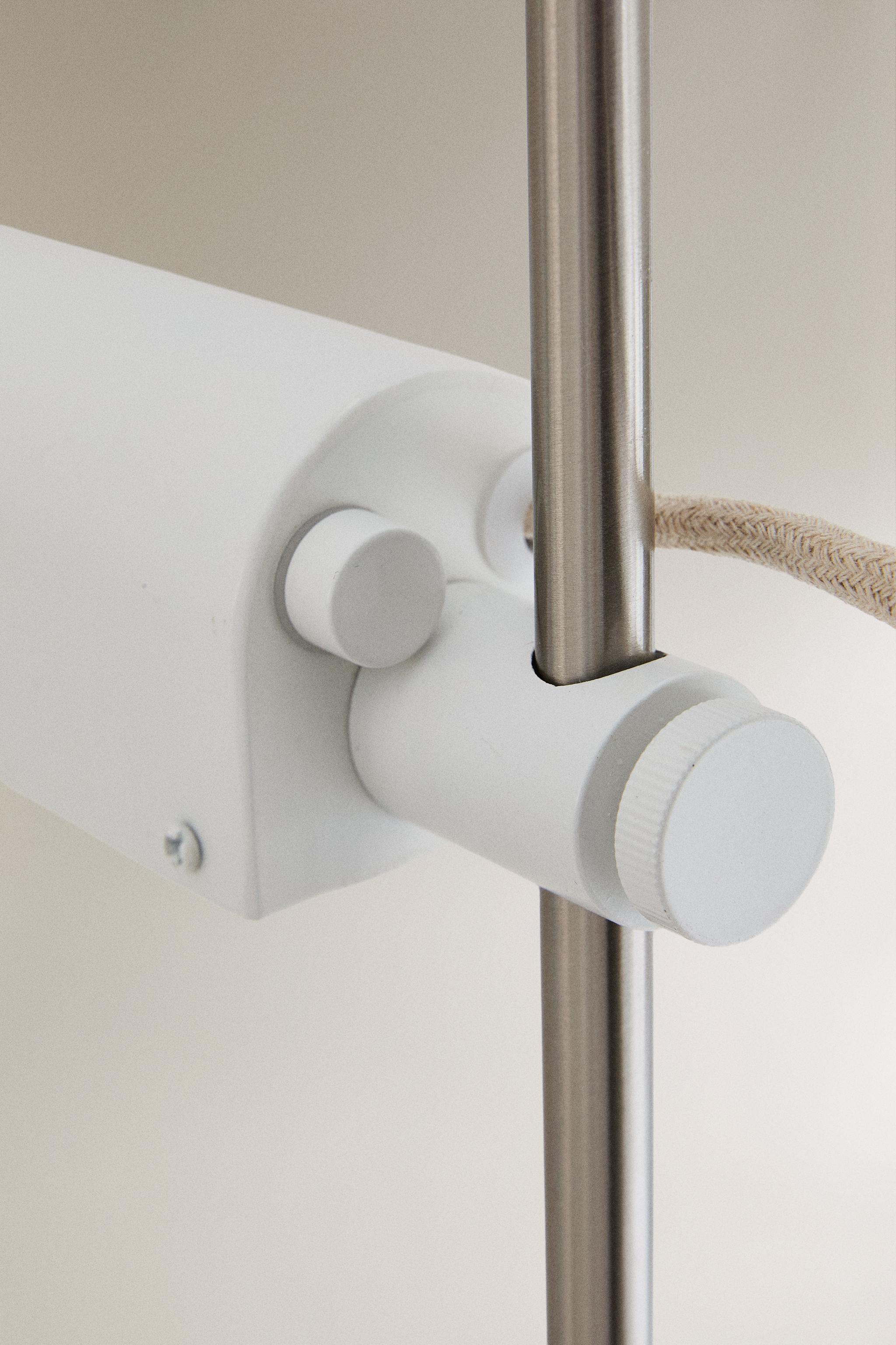 FLOOR LAMP | METAL SPOTLIGHT