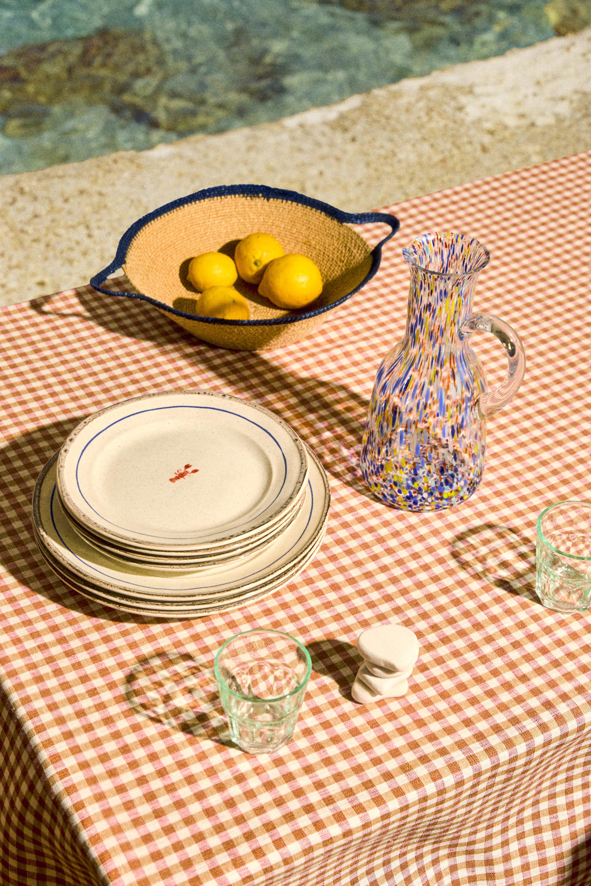 MATCHING LINEN TABLECLOTH WITH A GINGHAM DESIGN