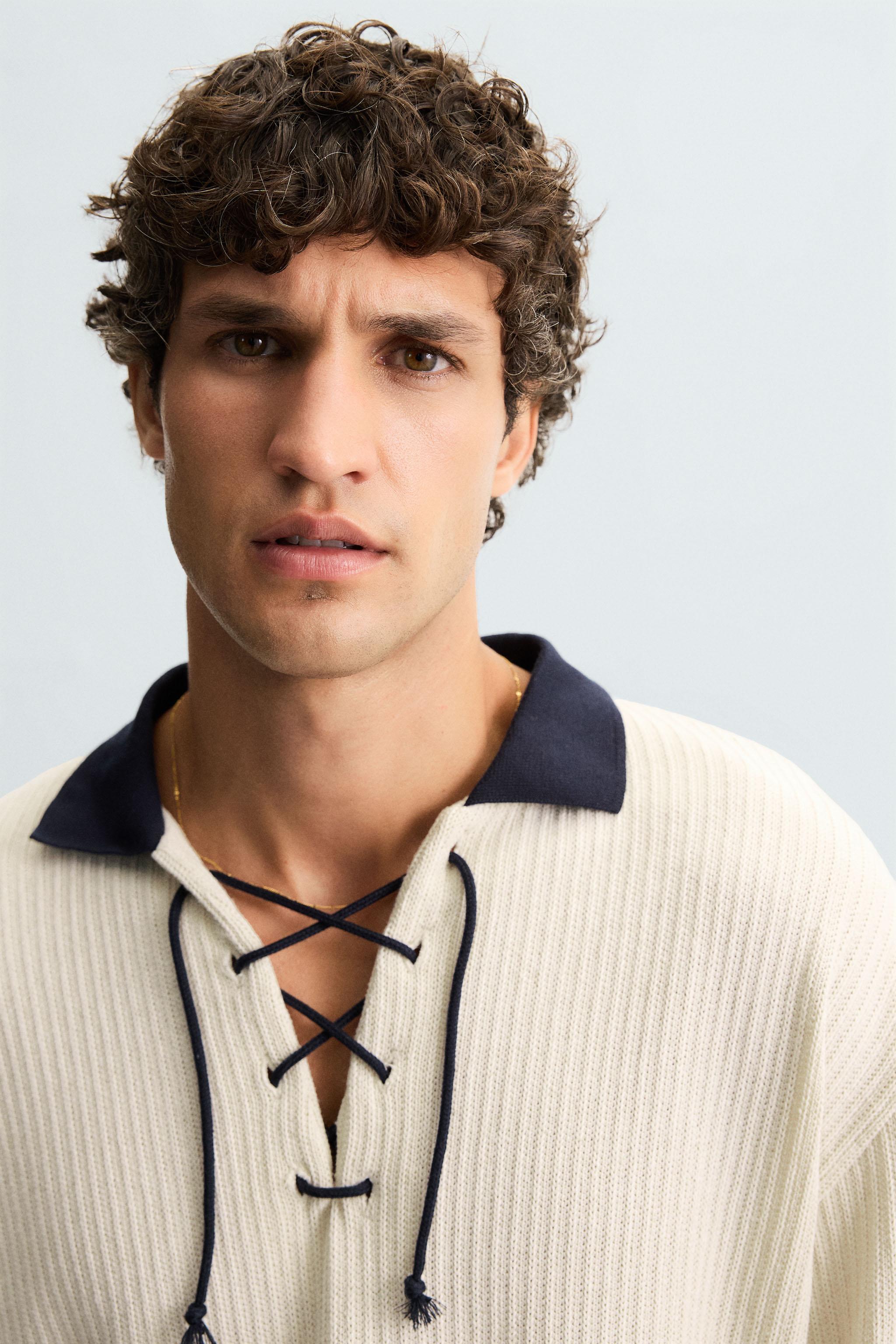 TEXTURED DRAWSTRING SWEATSHIRT