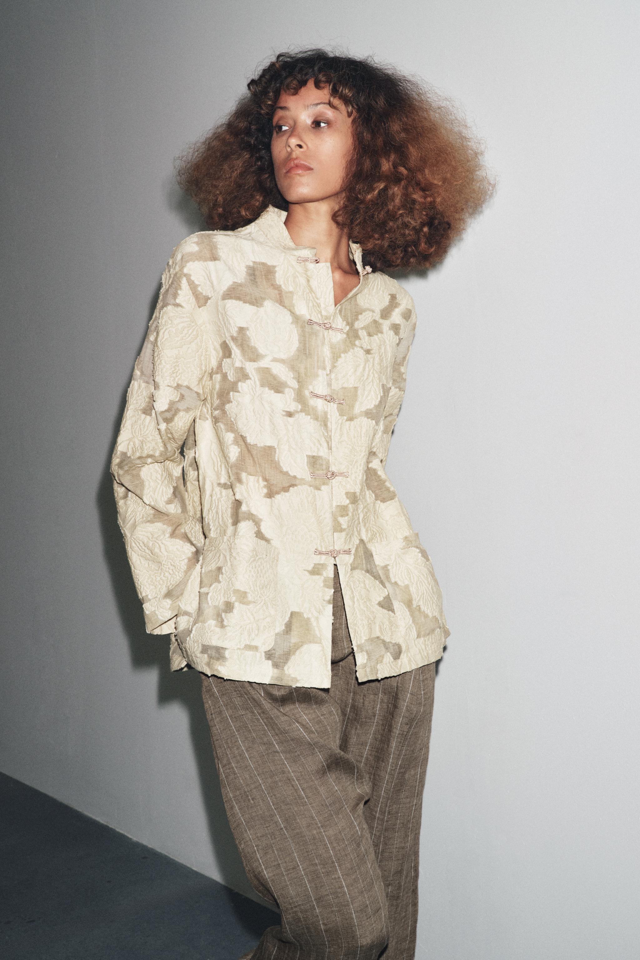 FLORAL JACQUARD KIMONO LIMITED EDITION