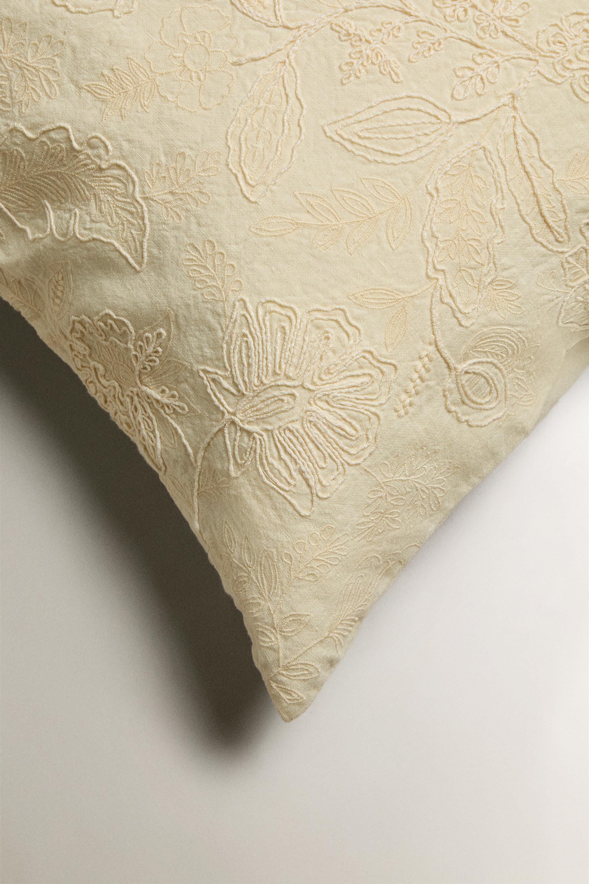 EMBROIDERED THROW PILLOW COVER