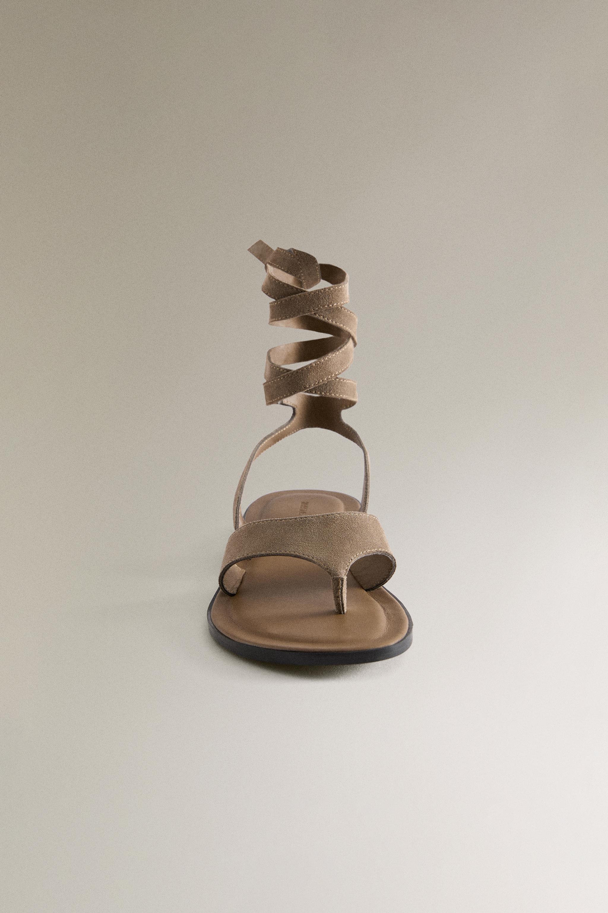 LEATHER STRAPPY SANDALS WITH BUCKLE