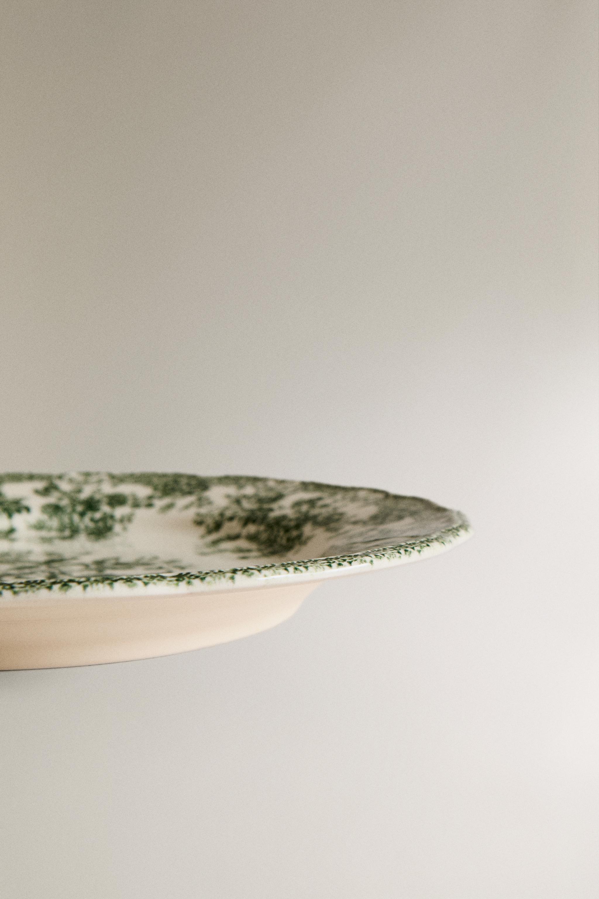 FLORAL EARTHENWARE DINNER PLATE