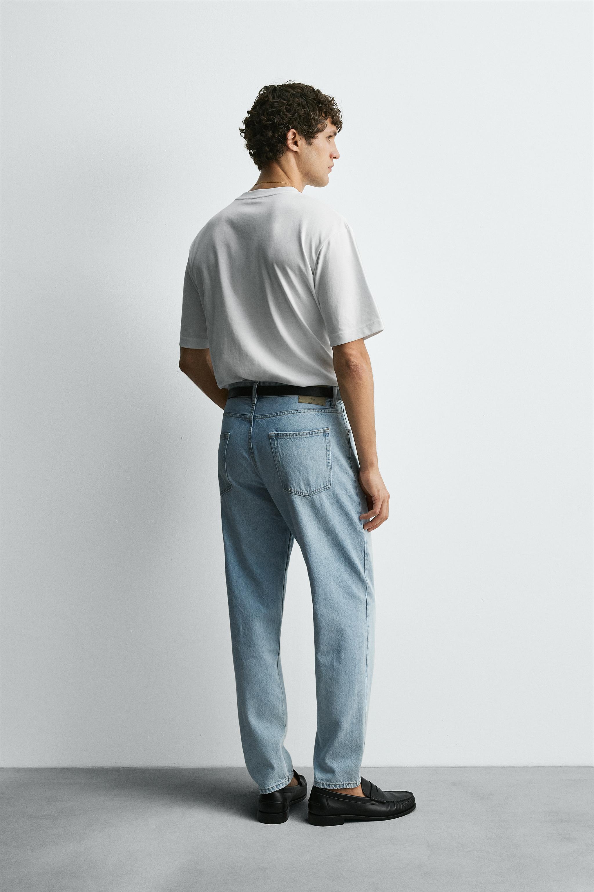 SLIM TAPERED FIT JEANS