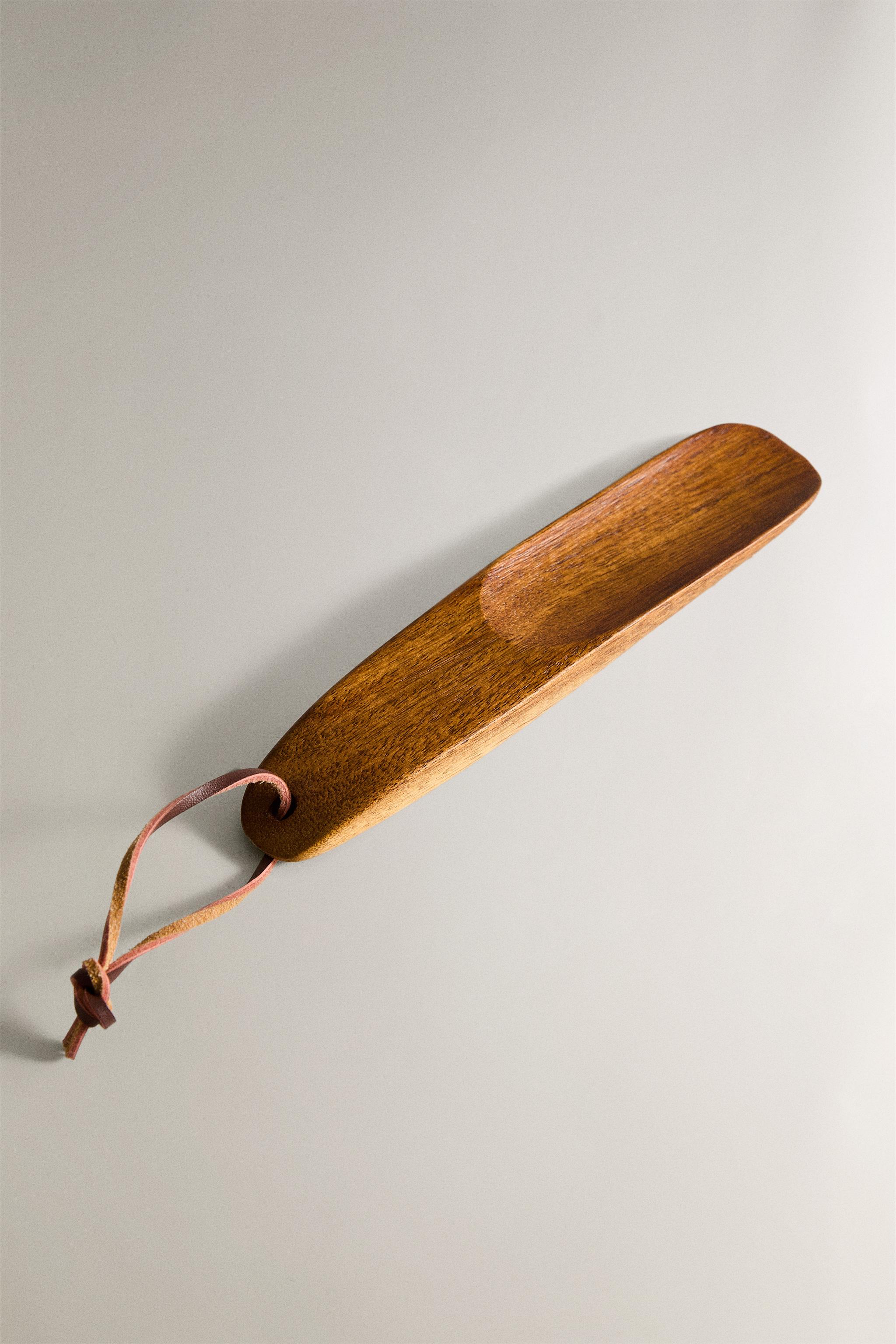 ACACIA WOOD SHOEHORN