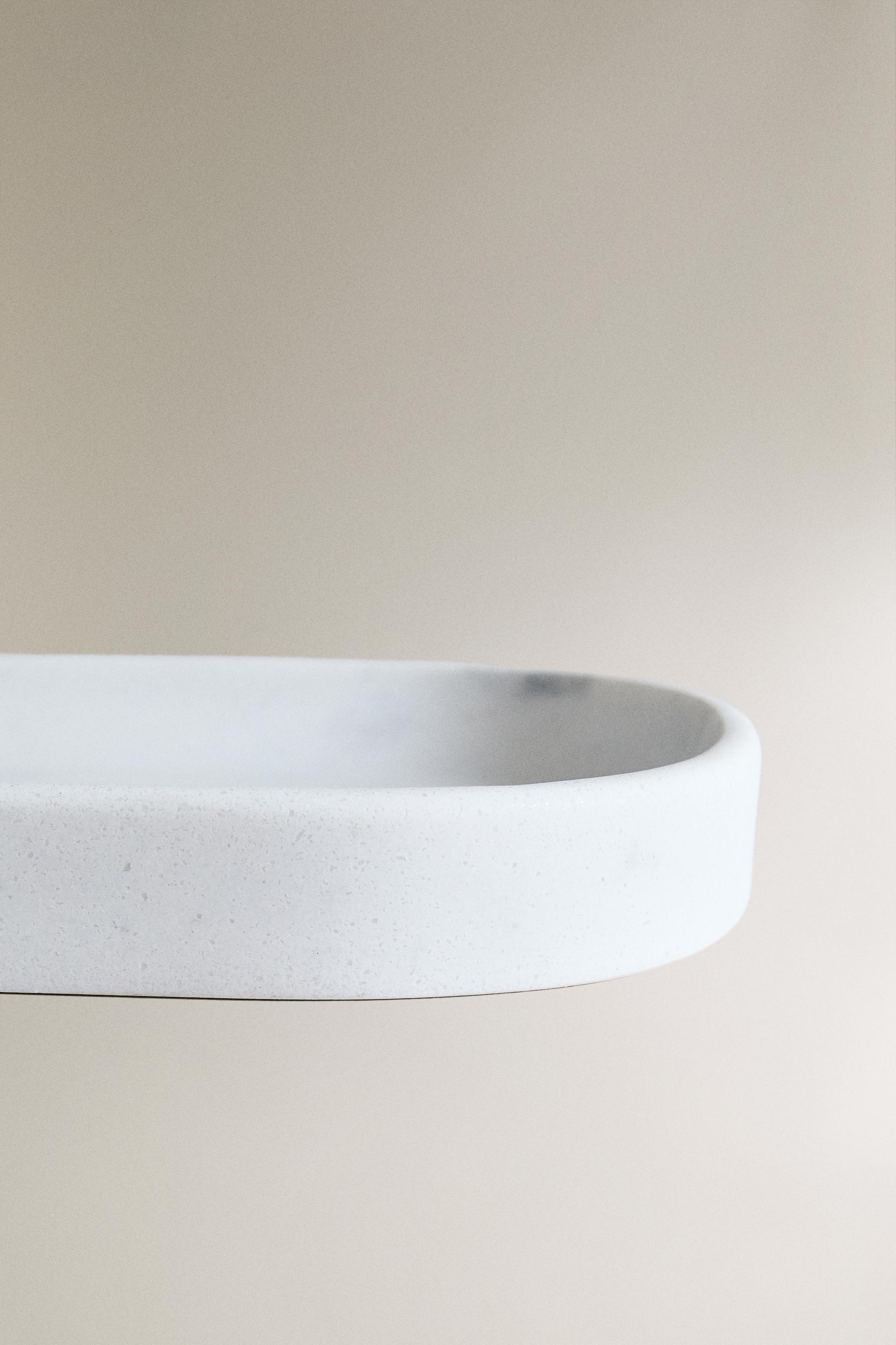 MARBLE-EFFECT BATHROOM TRAY