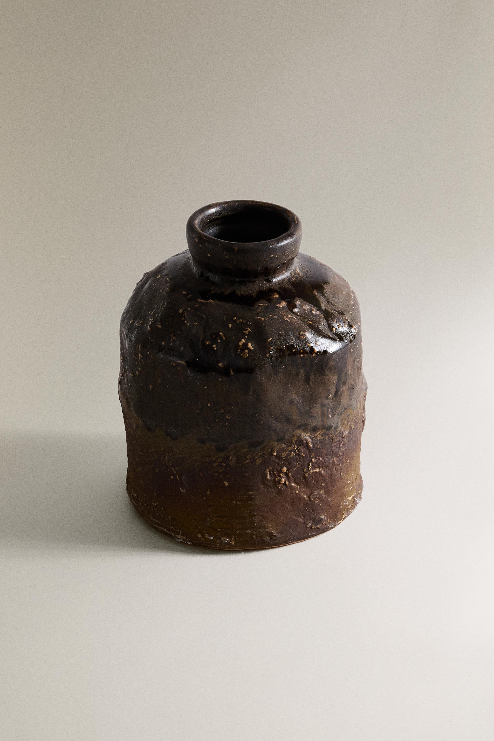 TEXTURED CERAMIC VASE