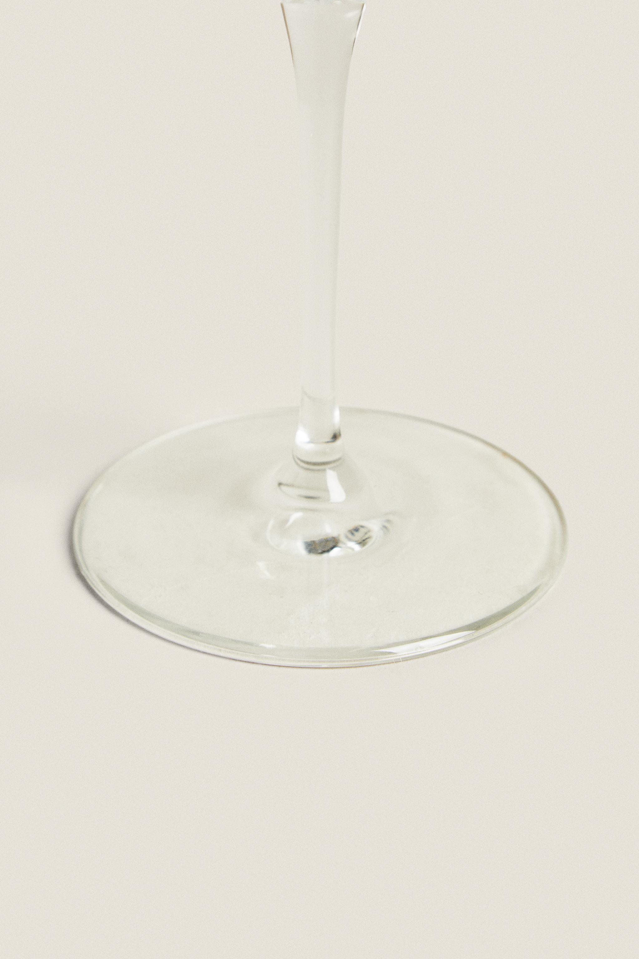 LARGE GLASS WITH LINES