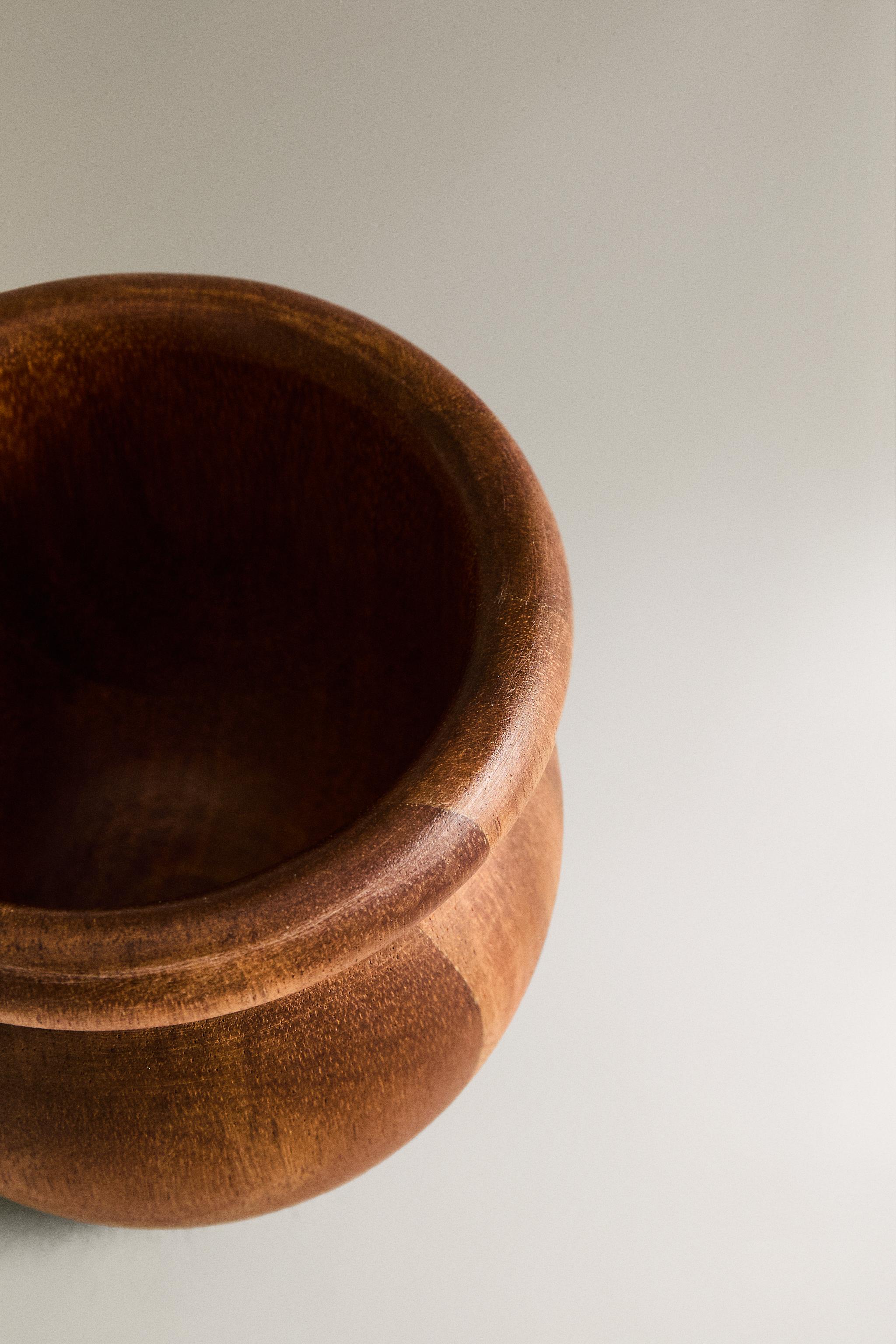 PESTLE AND MORTAR MADE OF ACACIA WOOD