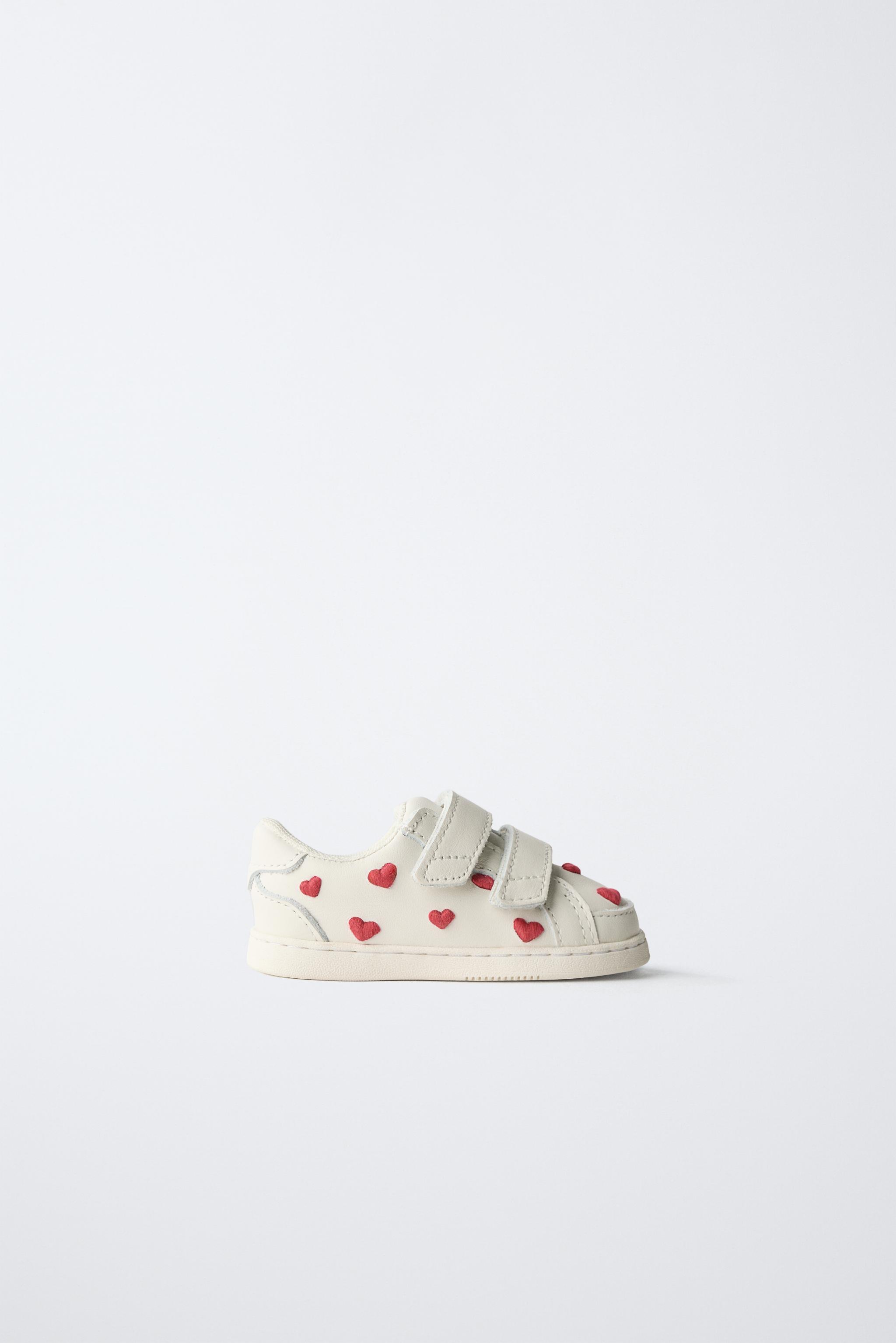 BAREFOOT HEART SNEAKERS