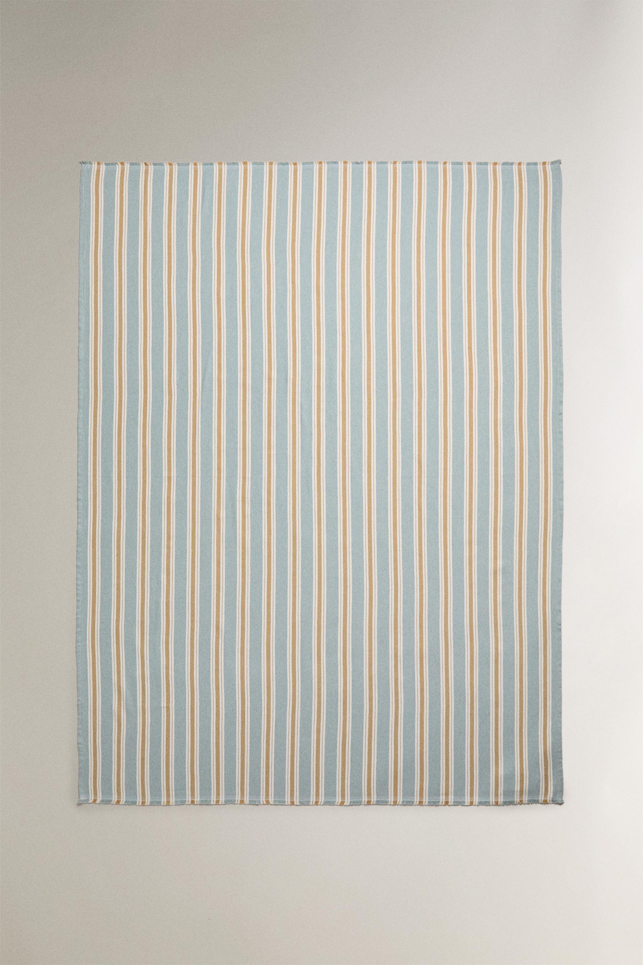 PLAIN MULTI-PURPOSE BLANKET