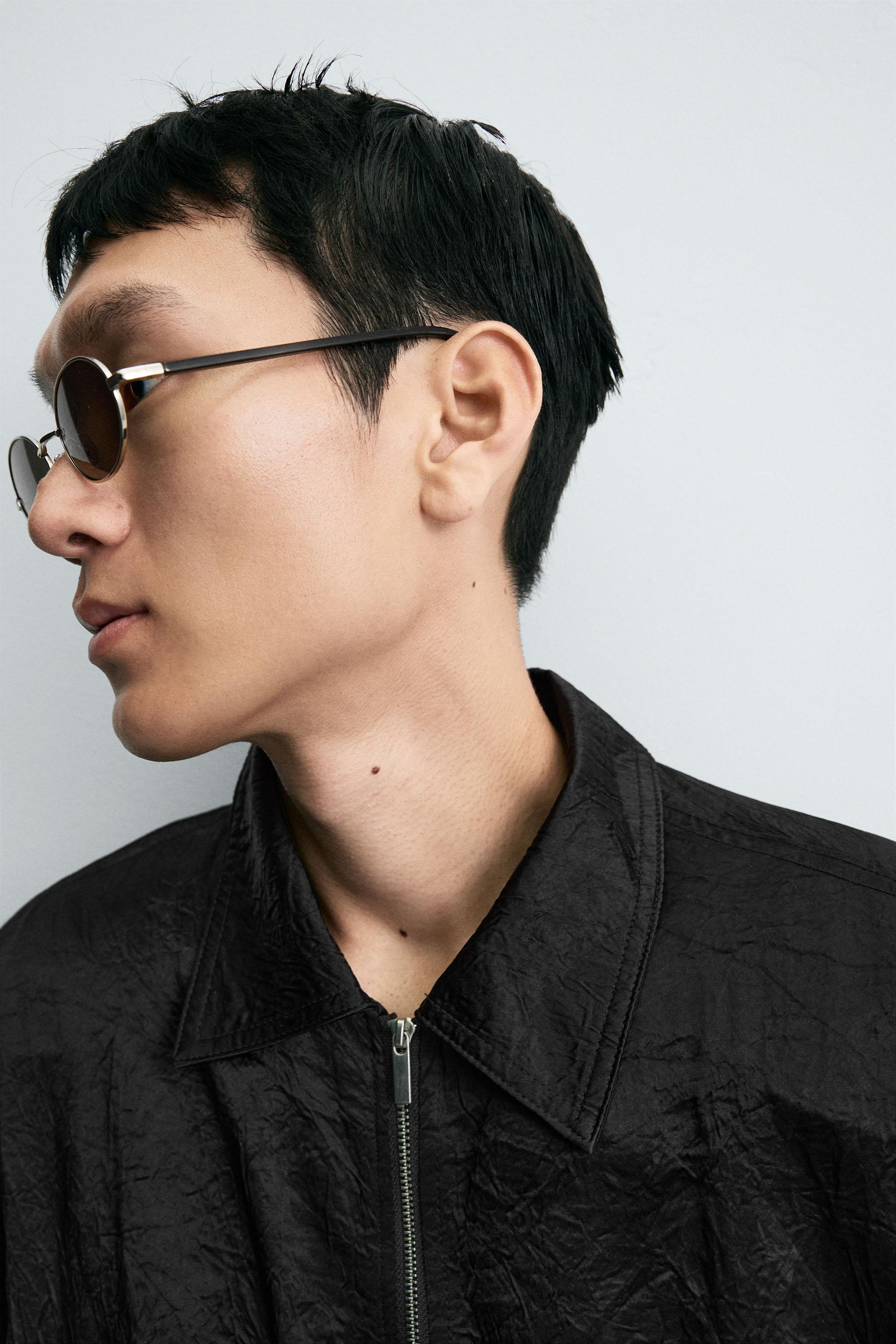 SHOULDER PAD BOMBER JACKET