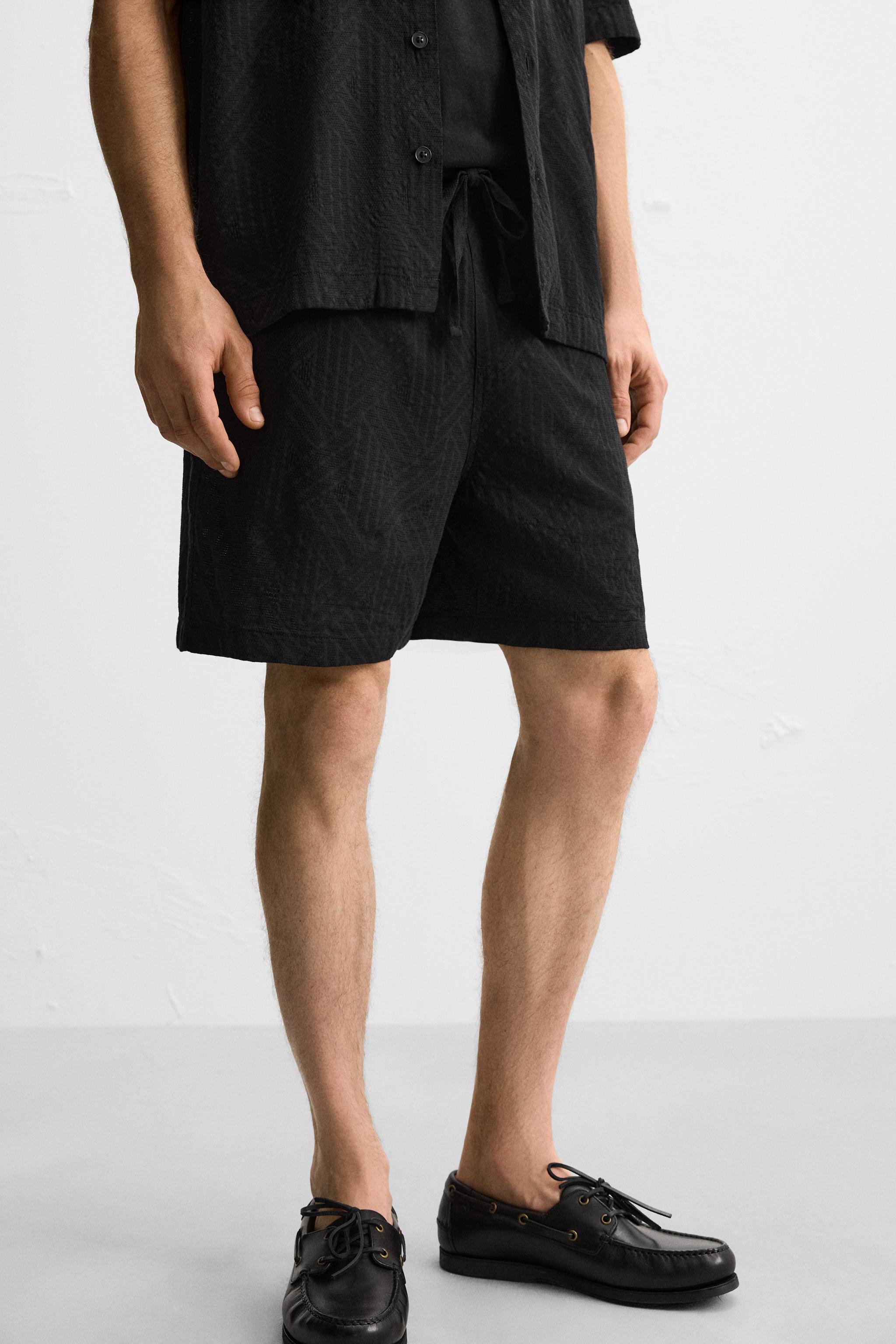 GEOMETRIC JACQUARD SHORTS