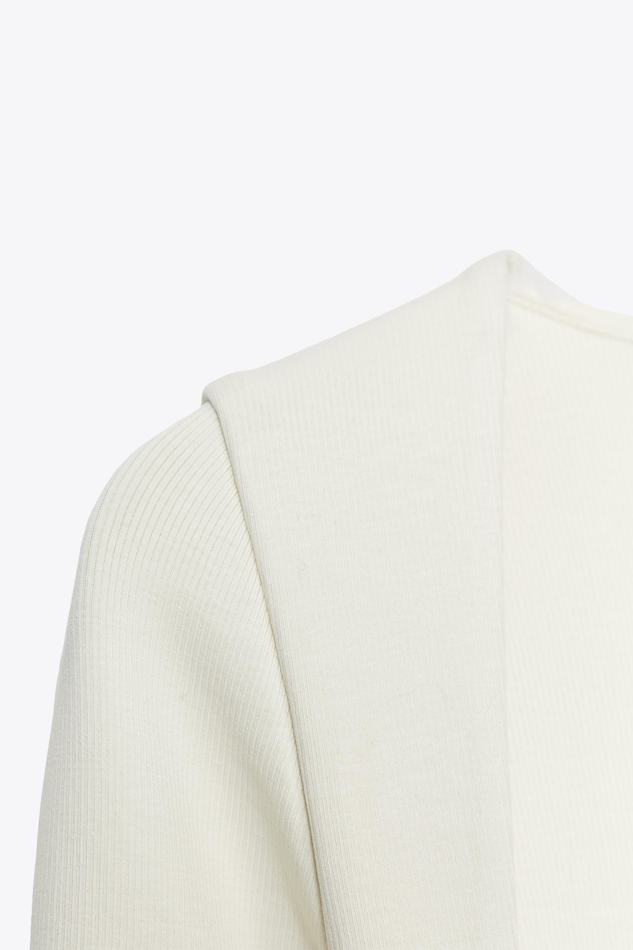 RIBBED SQUARE NECK TOP