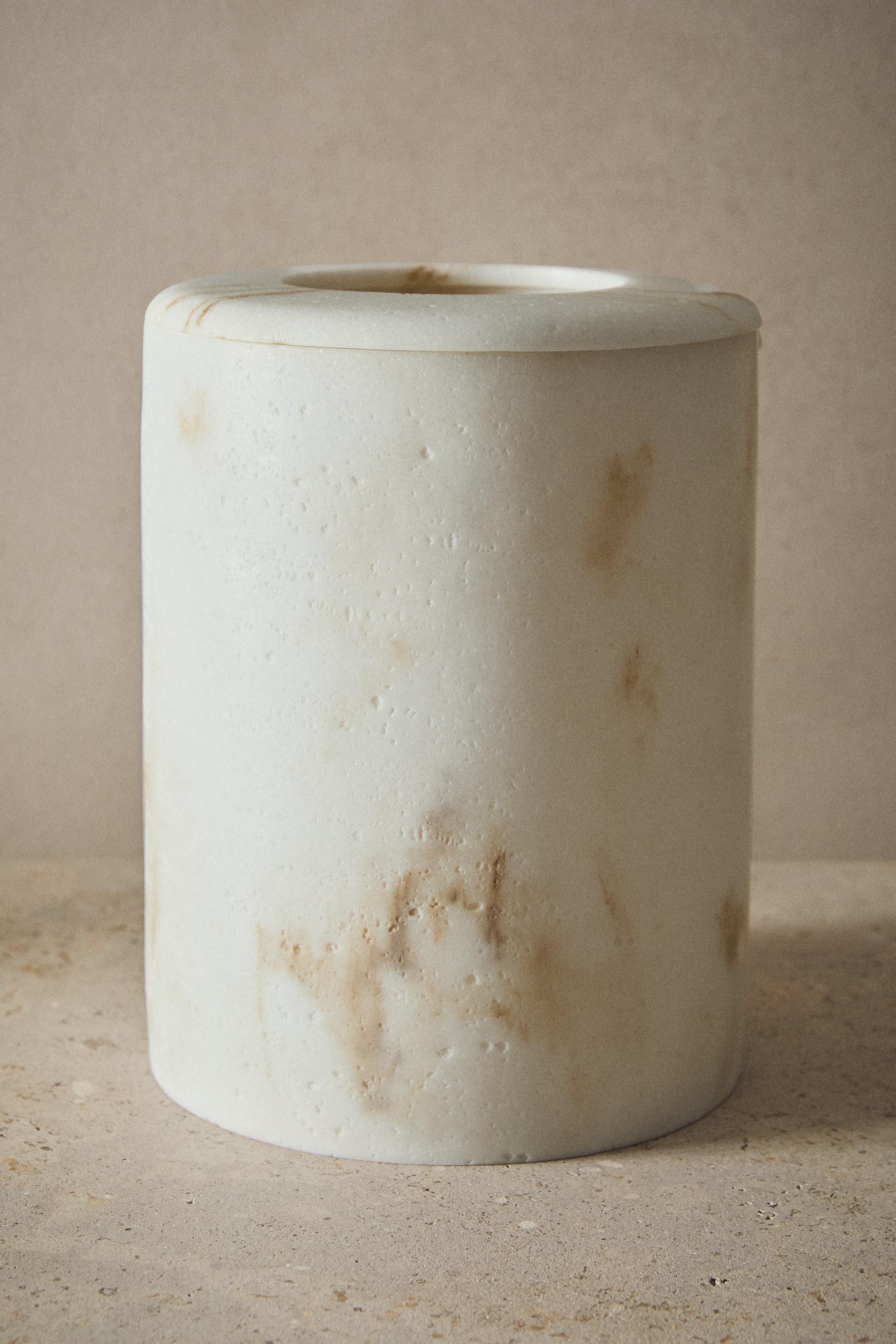 MARBLE-EFFECT BATHROOM TRASH CAN