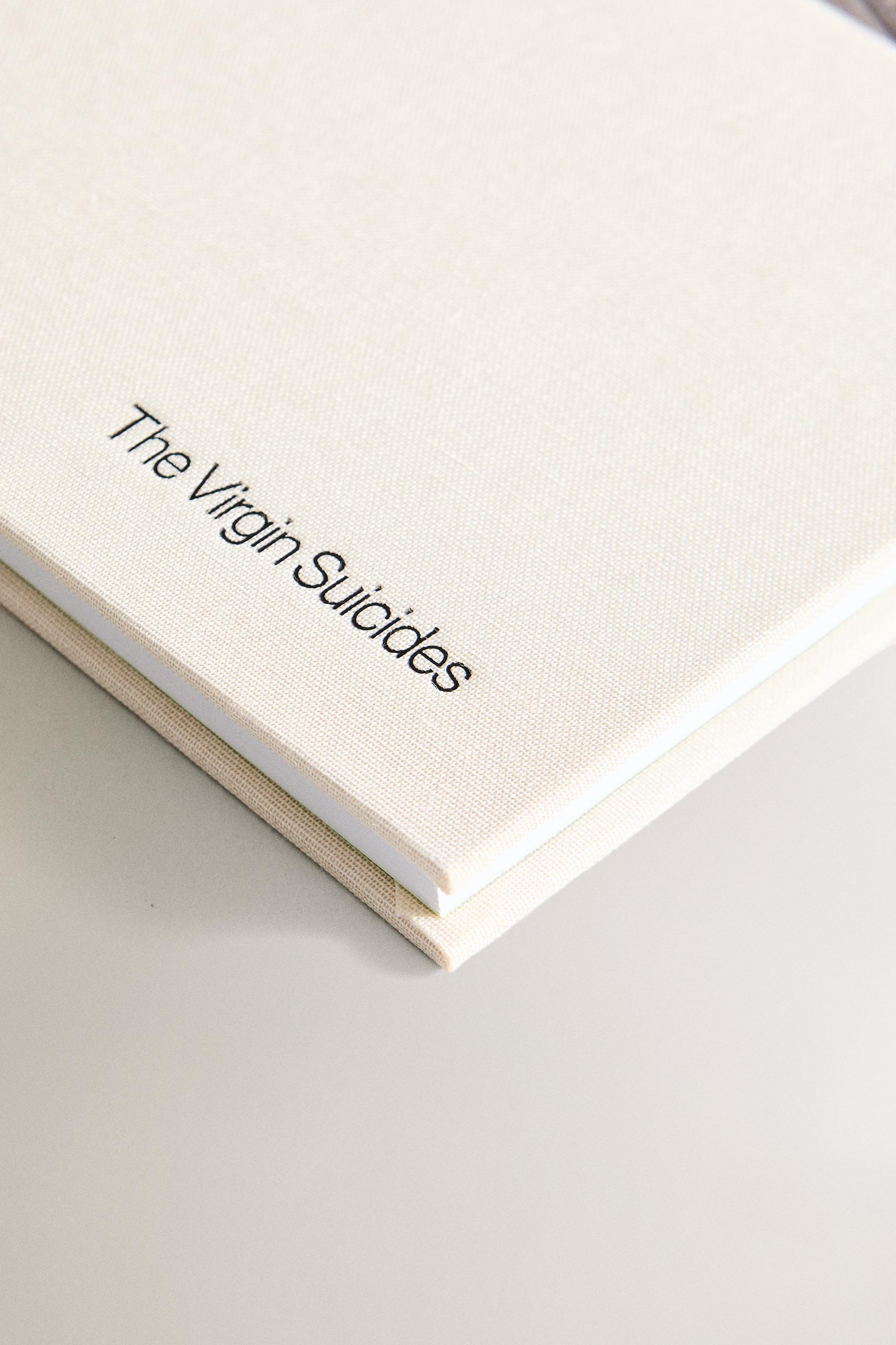 BOOK THE VIRGIN SUICIDES BY SOFIA COPPOLA