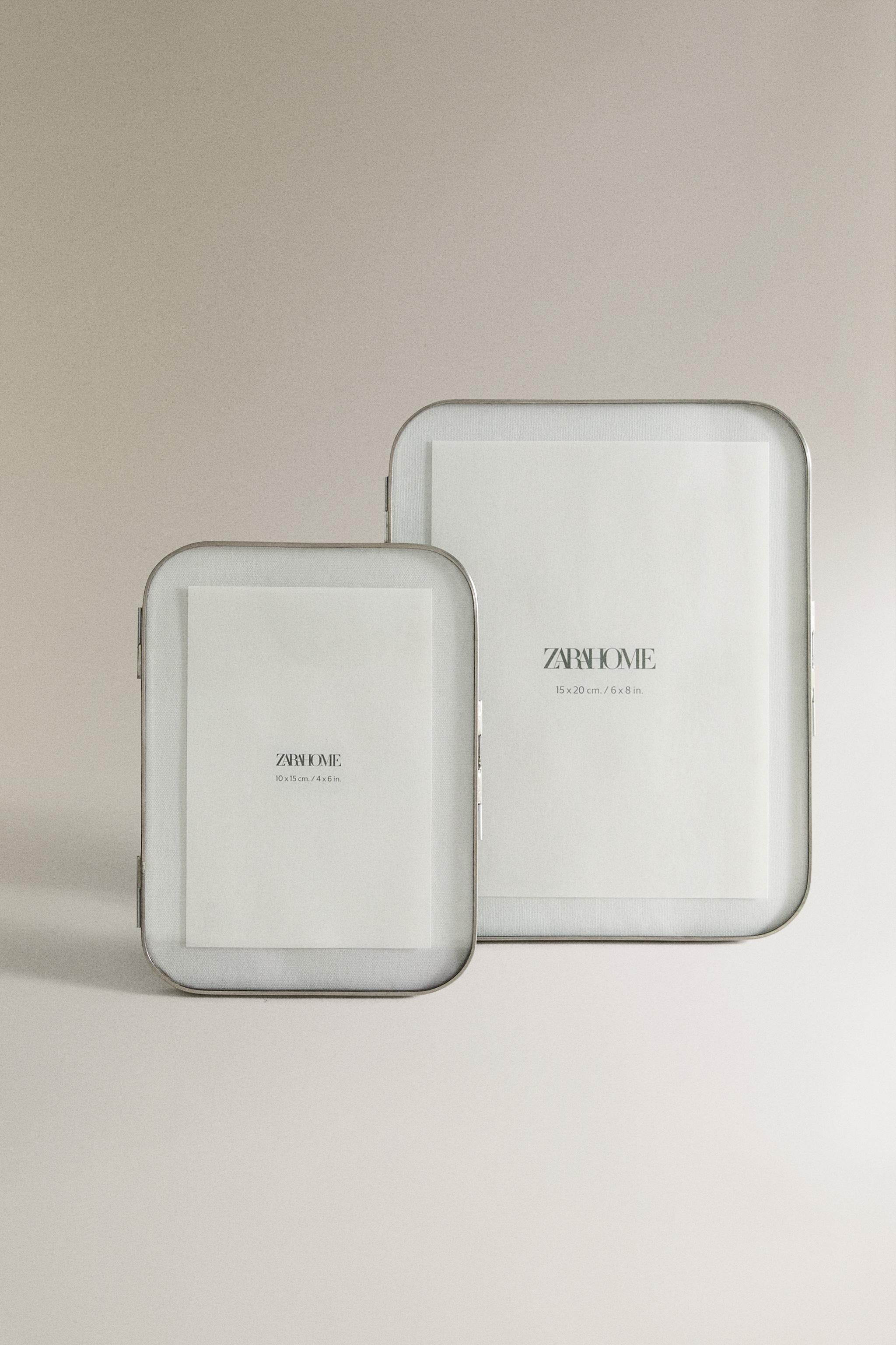 METAL PICTURE FRAME WITH ROUNDED ANGLES