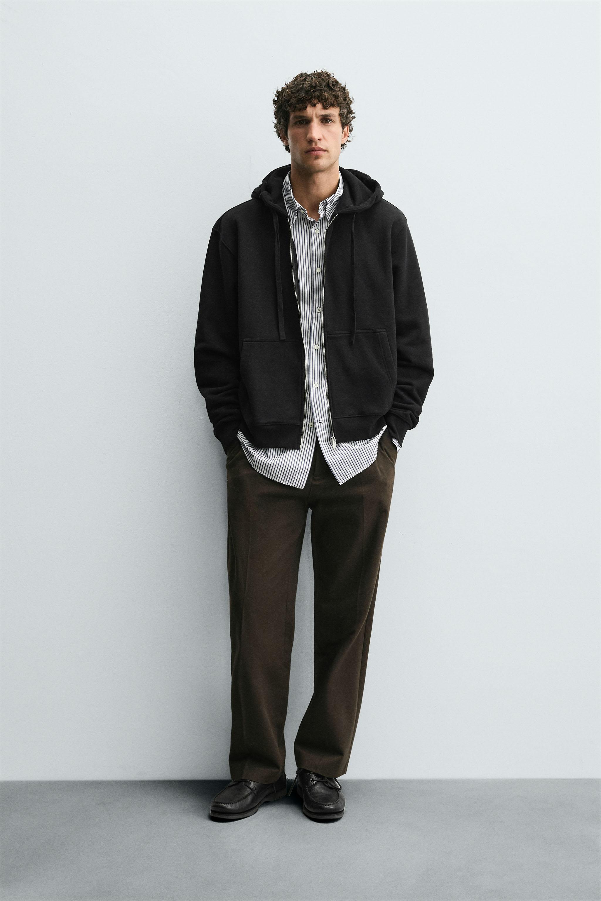 HOODED ZIP-UP SWEATSHIRT