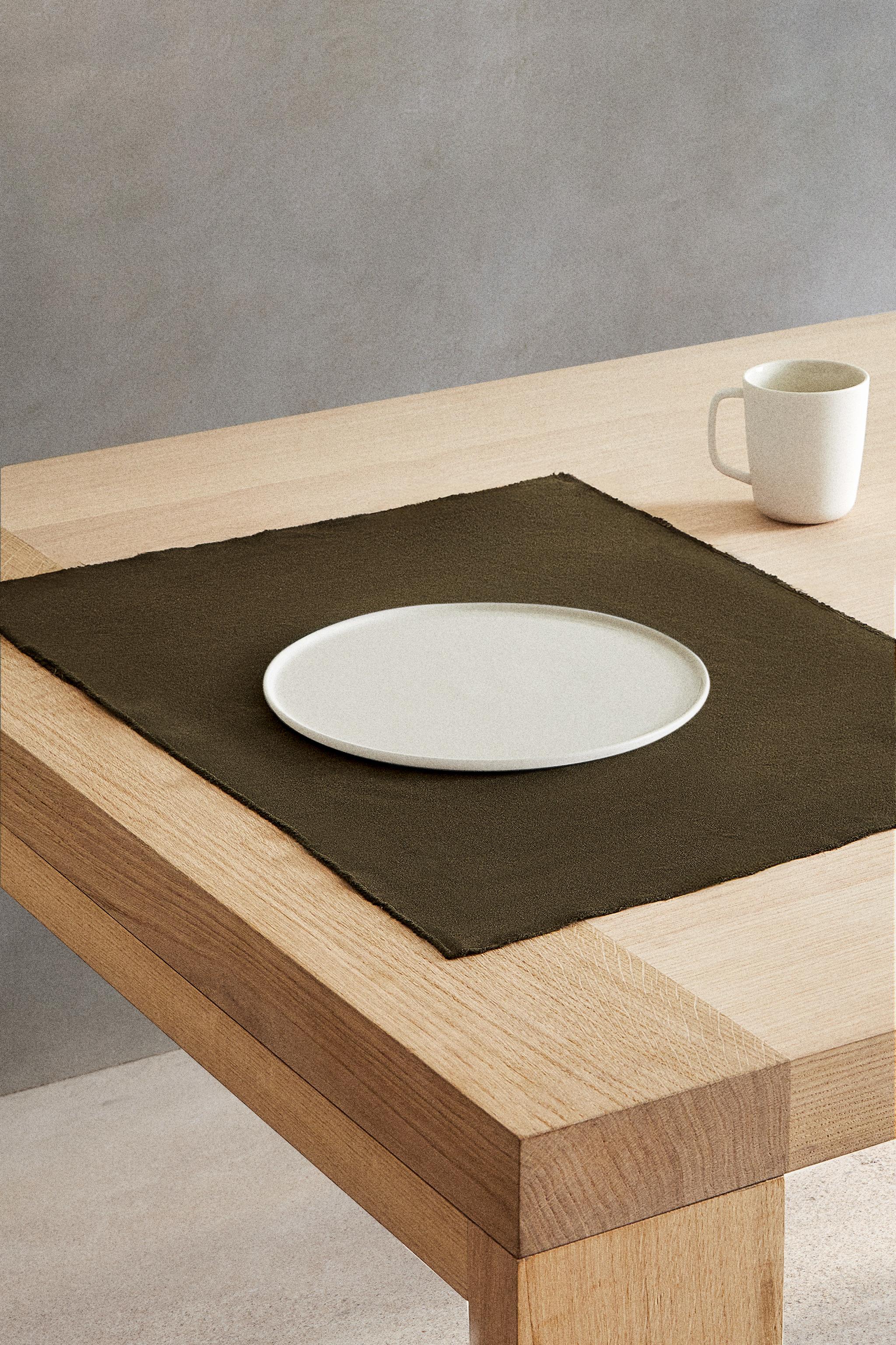 PLACEMAT 01