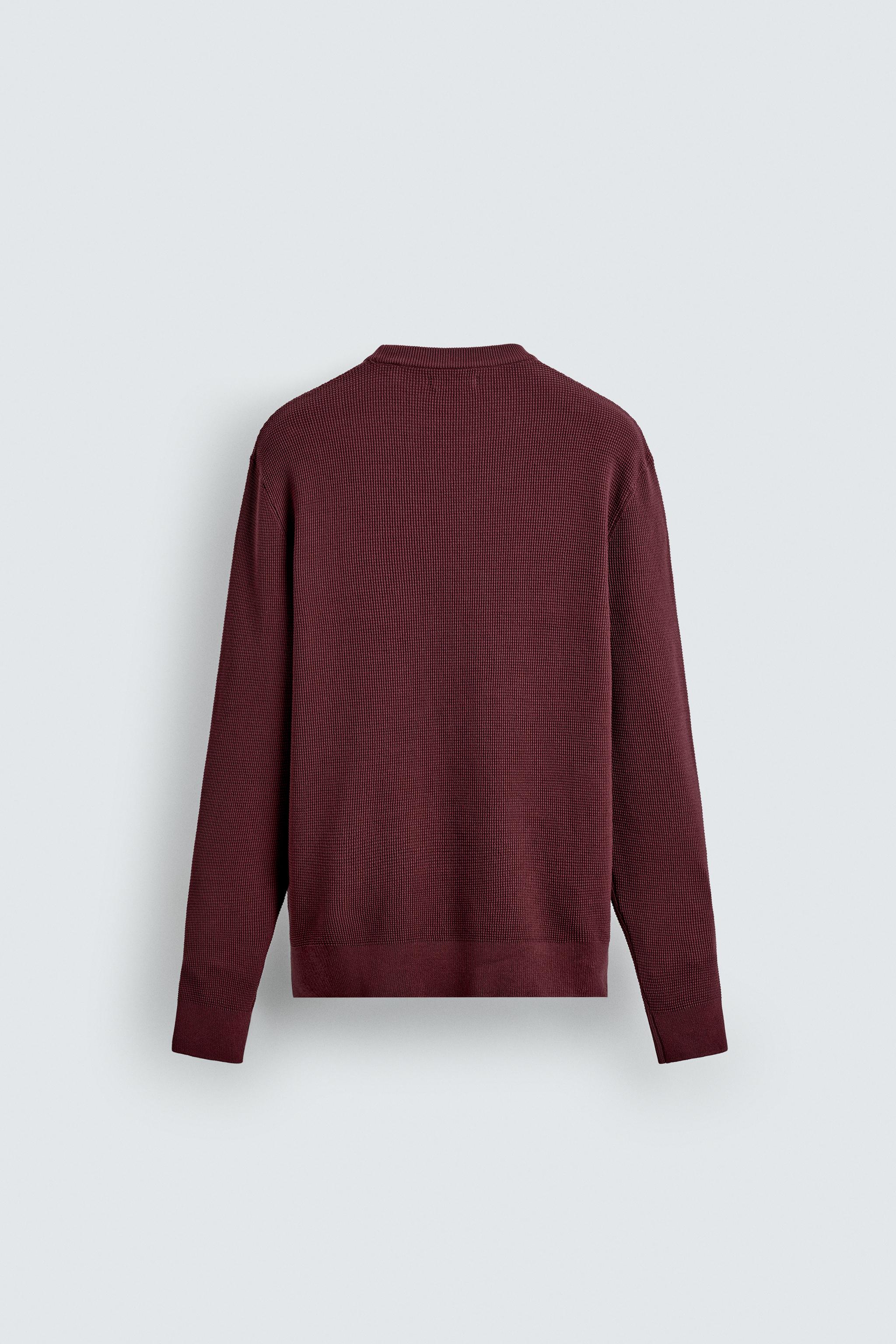 REGULAR FIT TEXTURED SWEATER
