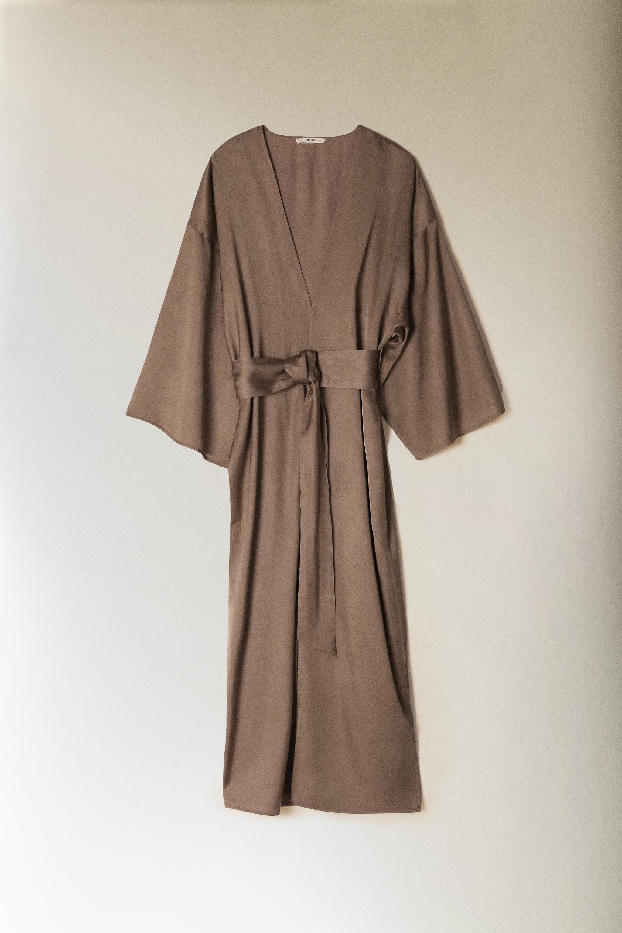 GATHERED SATEEN ROBE