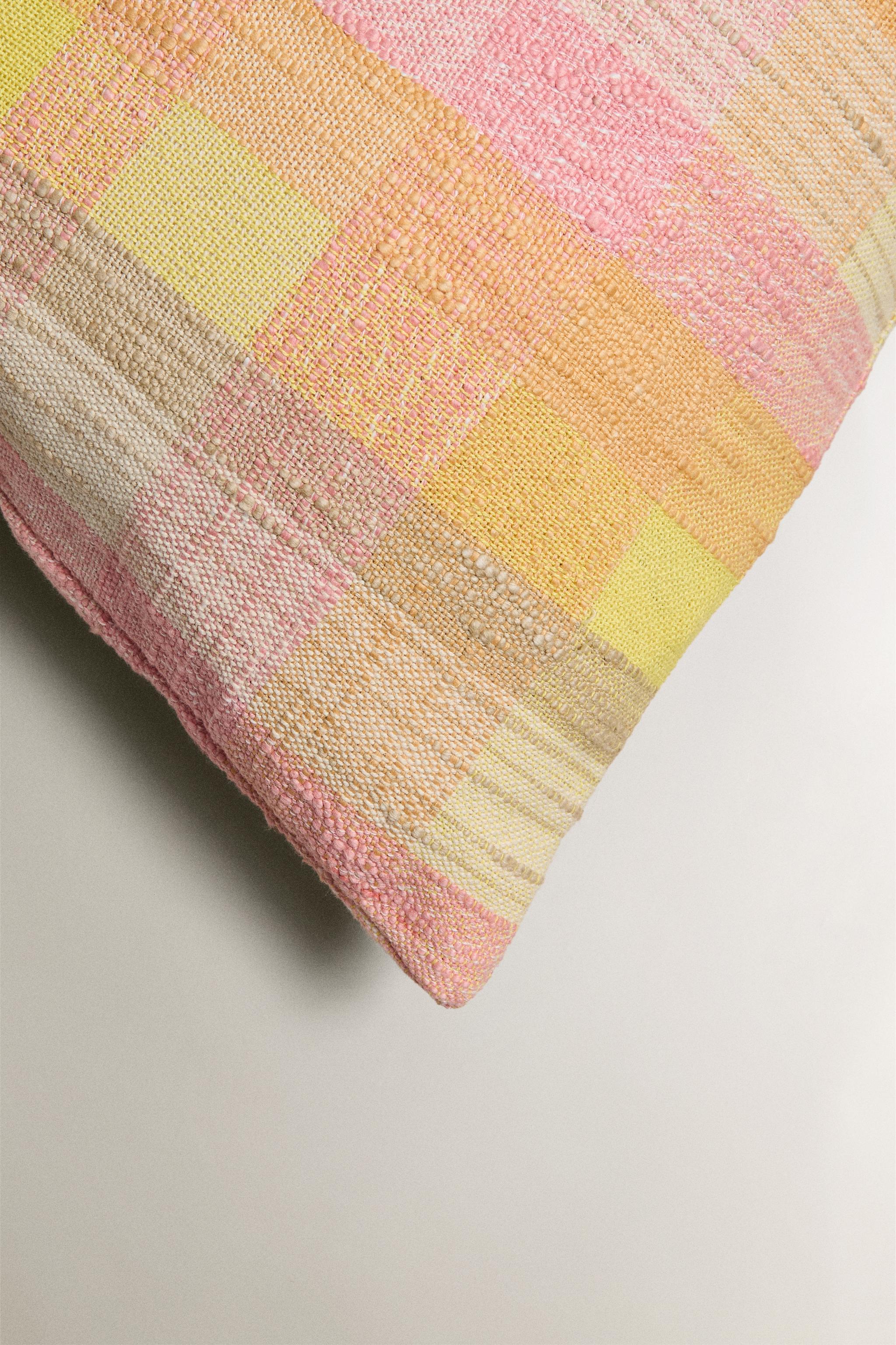 CHECK THROW PILLOW COVER