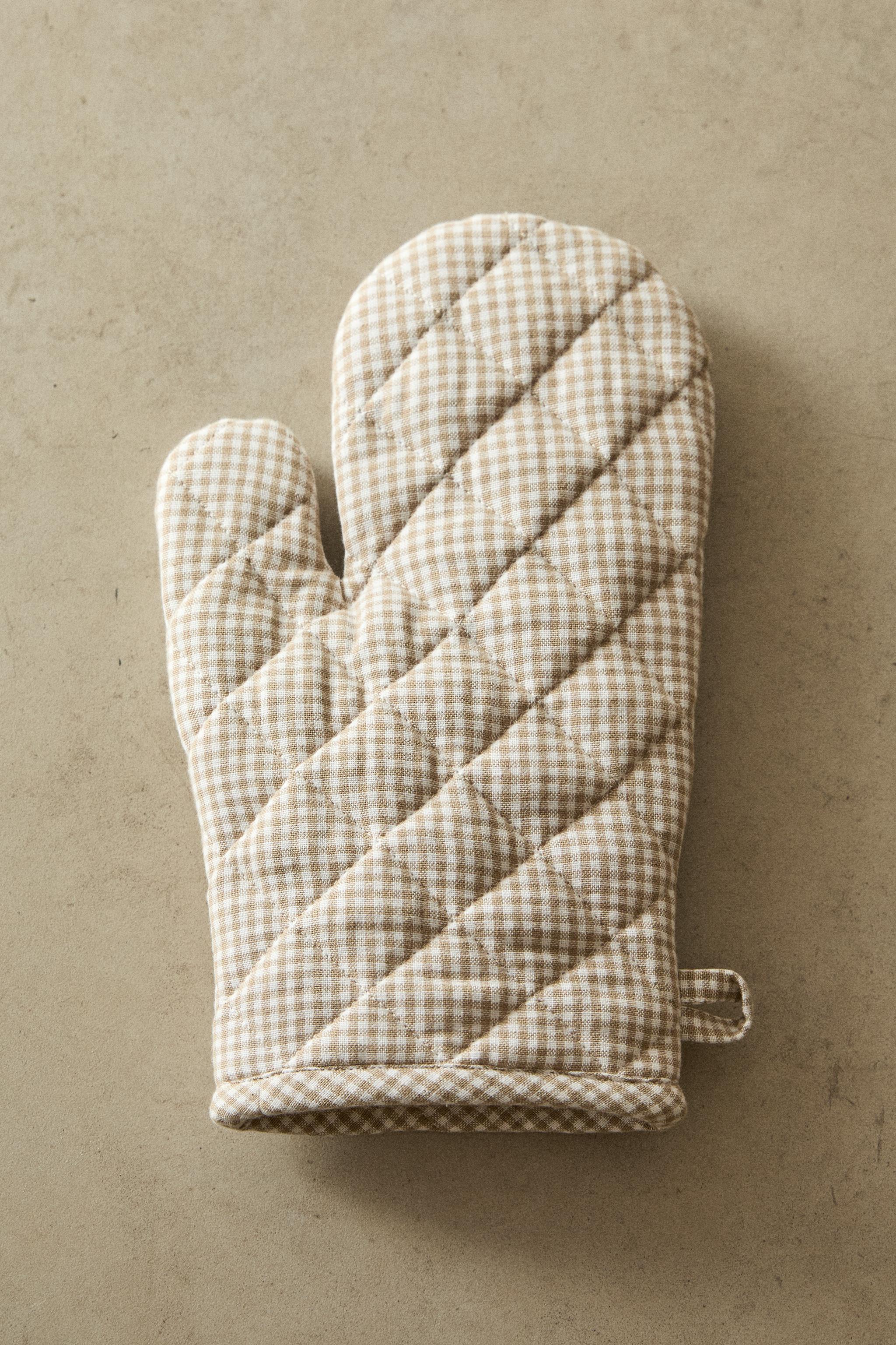 GINGHAM OVEN GLOVE