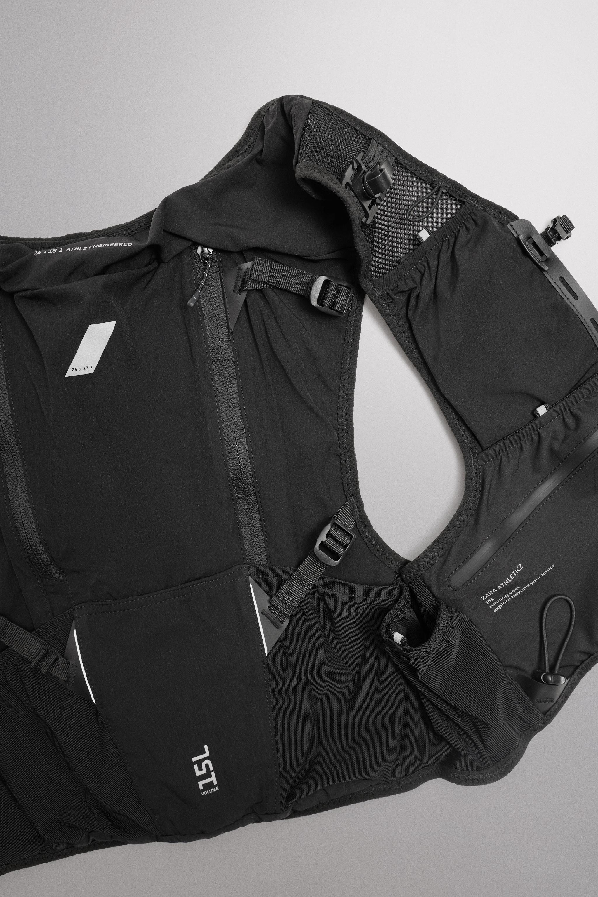 TECHNICAL SPORTS VEST