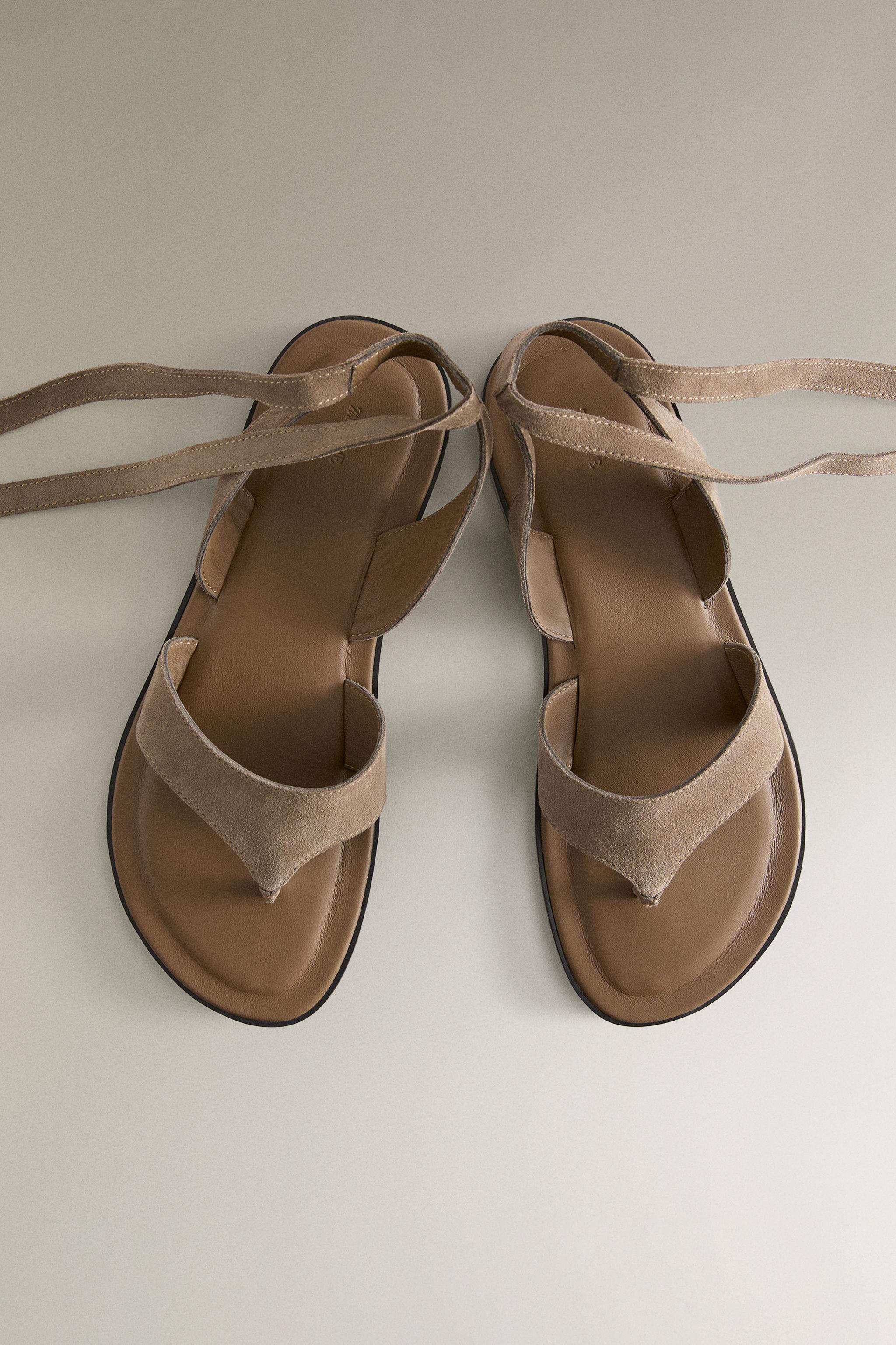 LEATHER STRAPPY SANDALS WITH BUCKLE