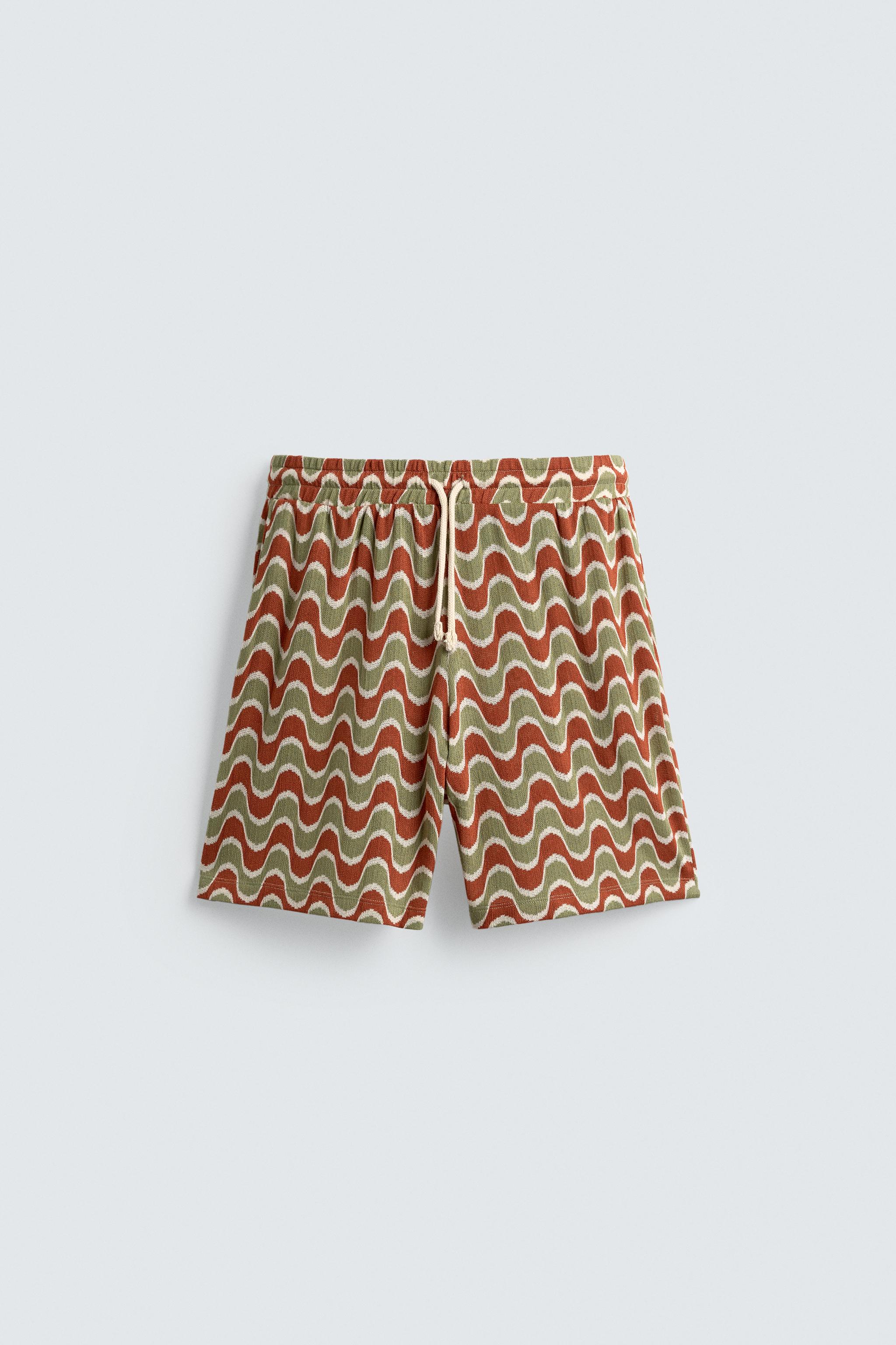 GEOMETRIC JACQUARD SHORTS