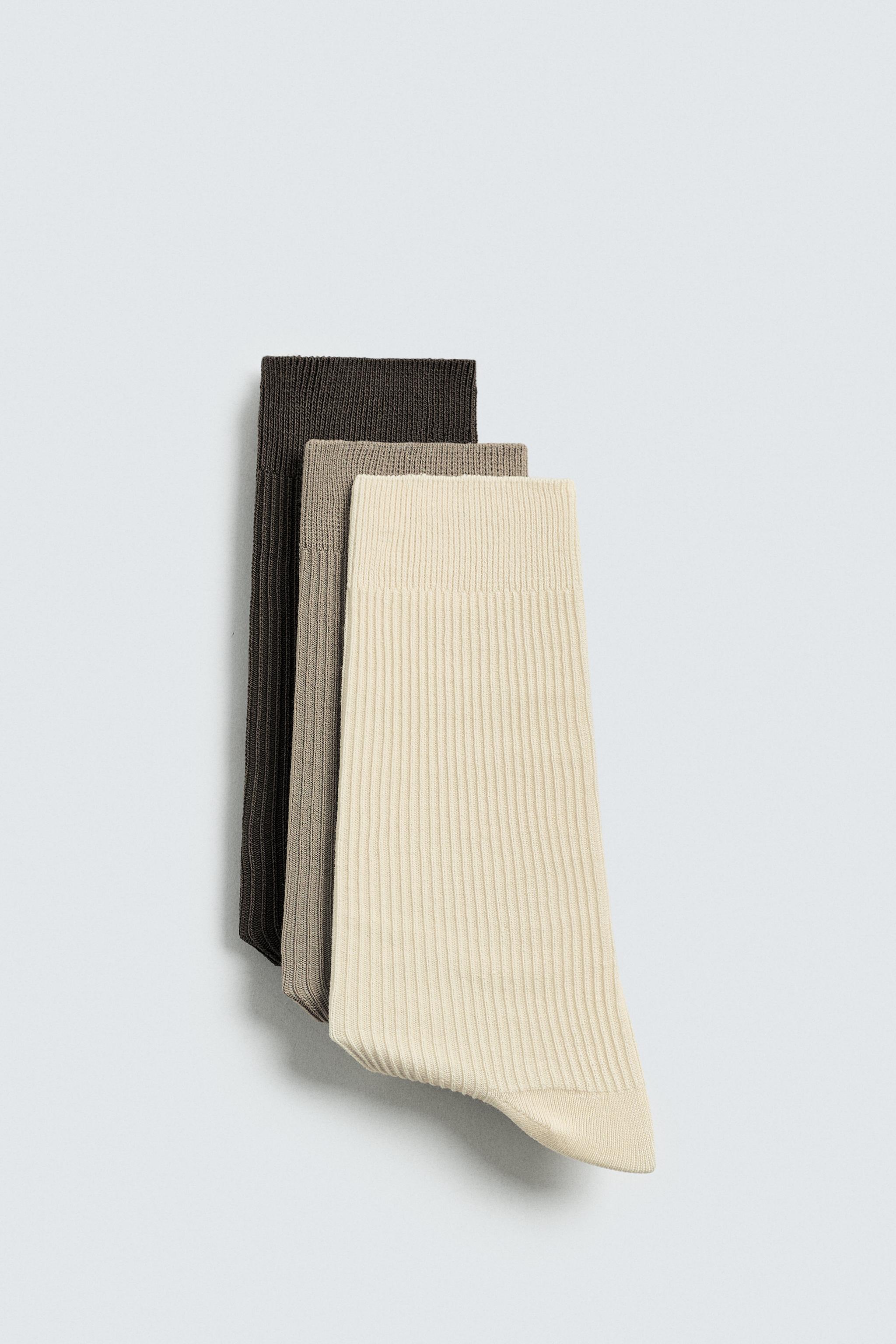 THREE-PACK OF LIGHTWEIGHT SOCKS