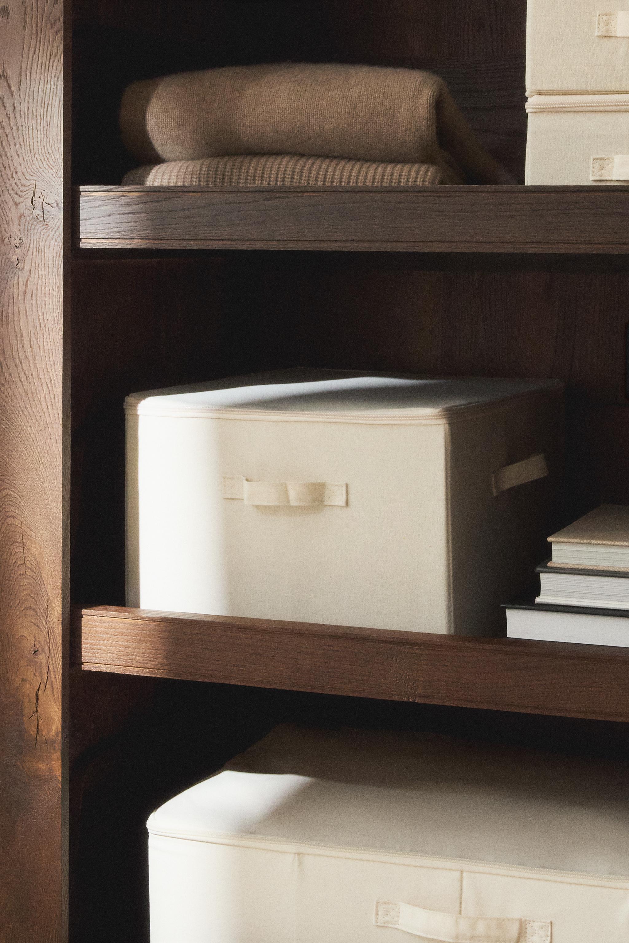 FOLDABLE STORAGE BOX WITH LID