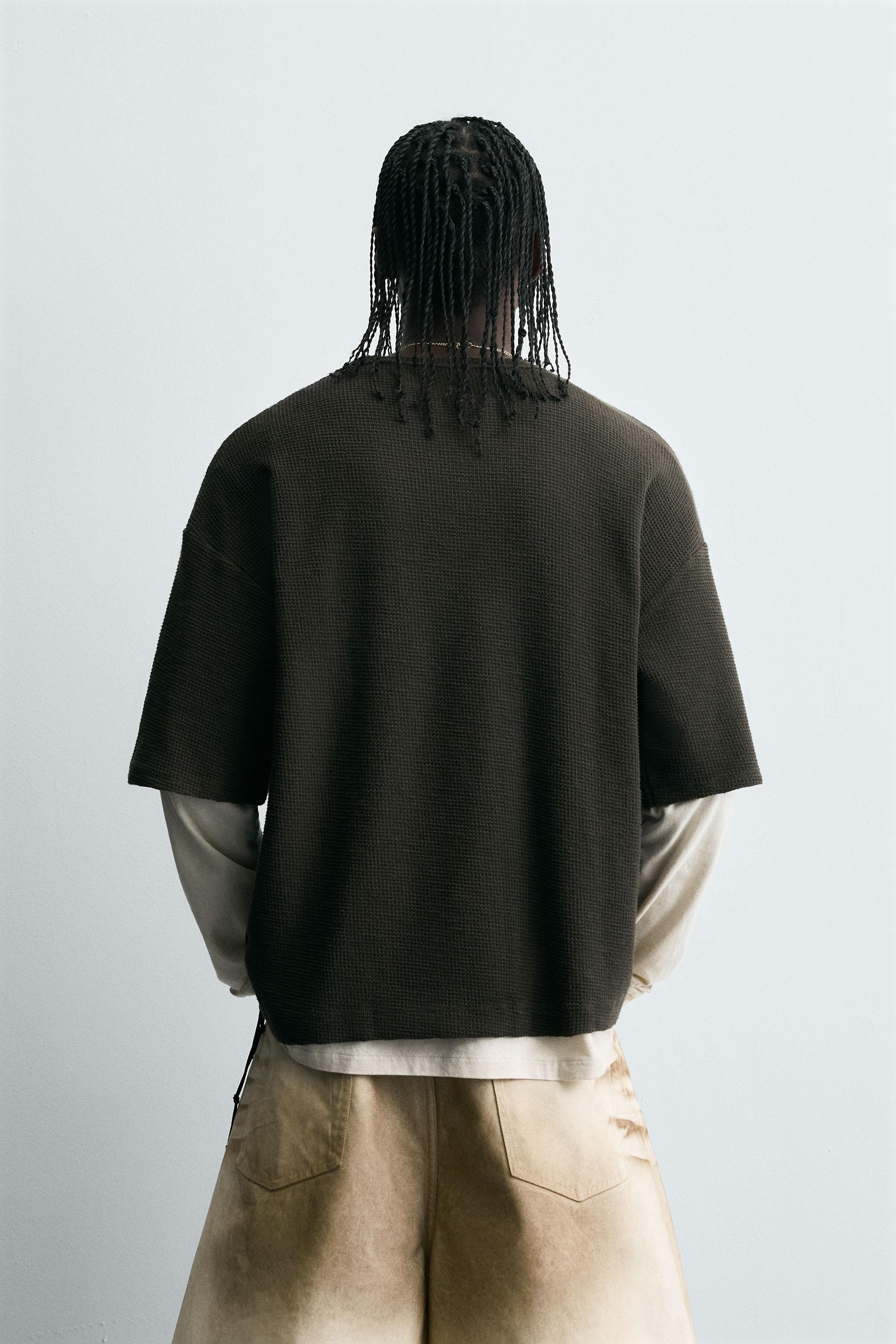 CONTRAST PRINT KNIT T-SHIRT