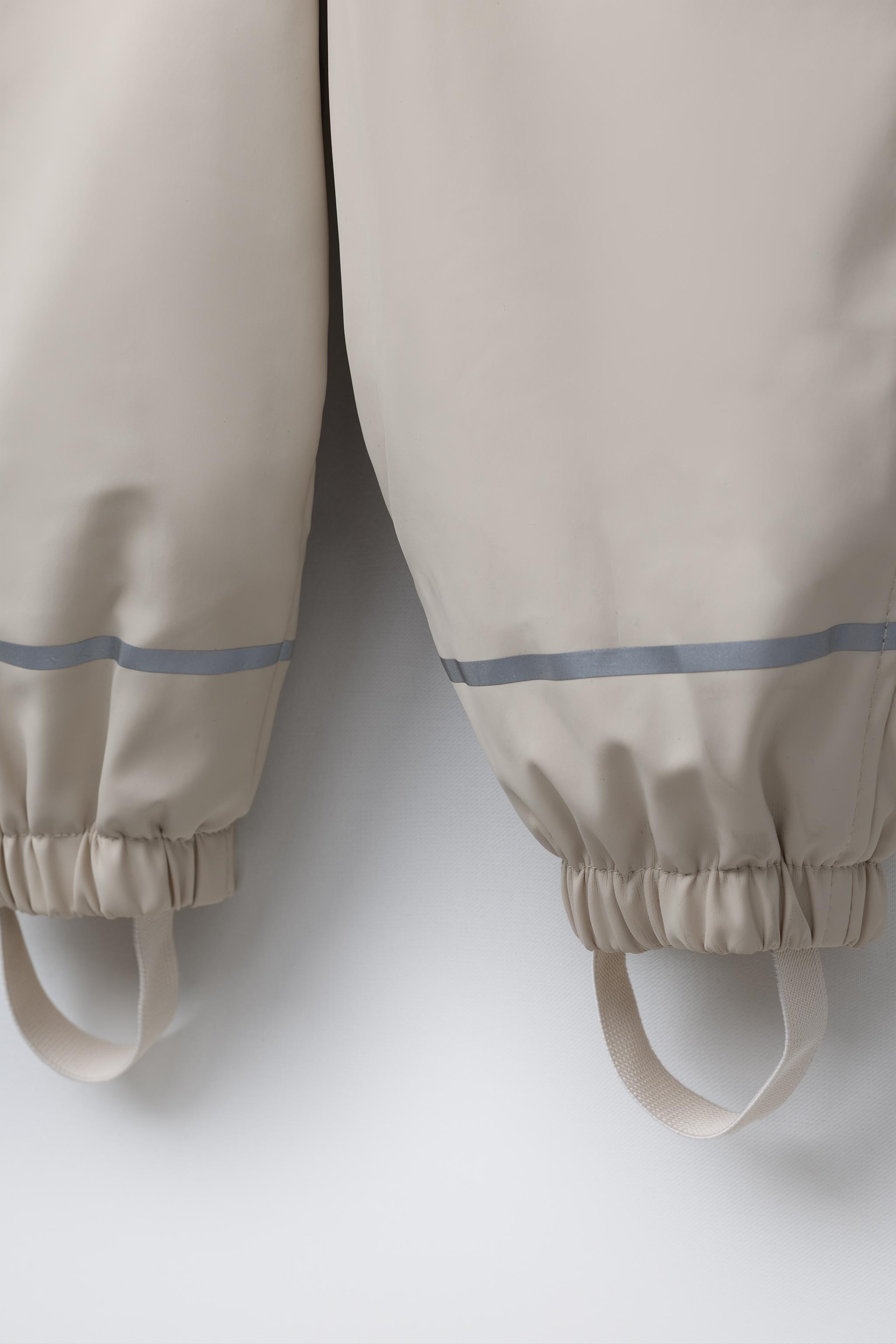 RUBBERIZED WATER-RESISTANT OVERALLS