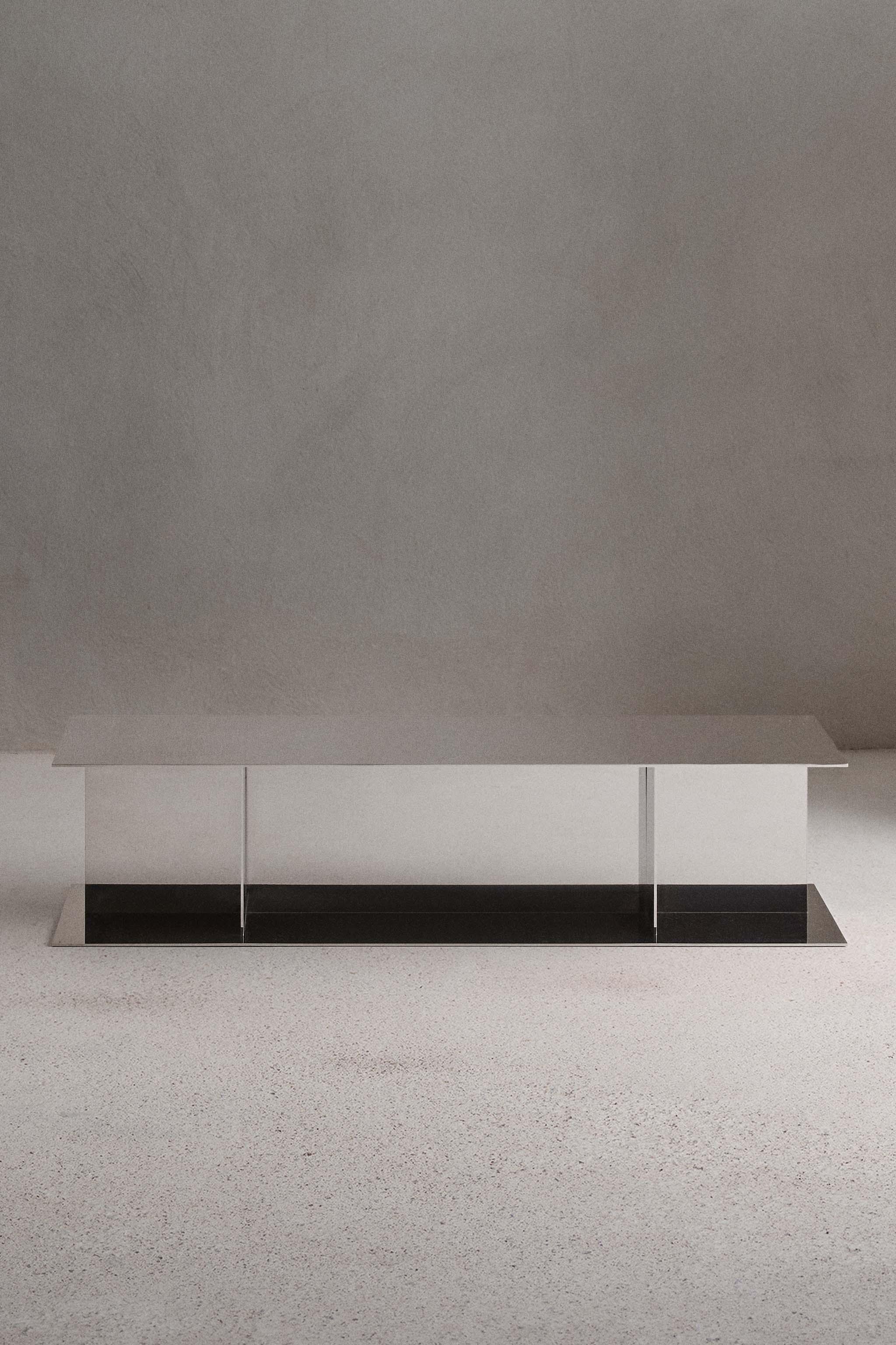 COFFEE TABLE 02