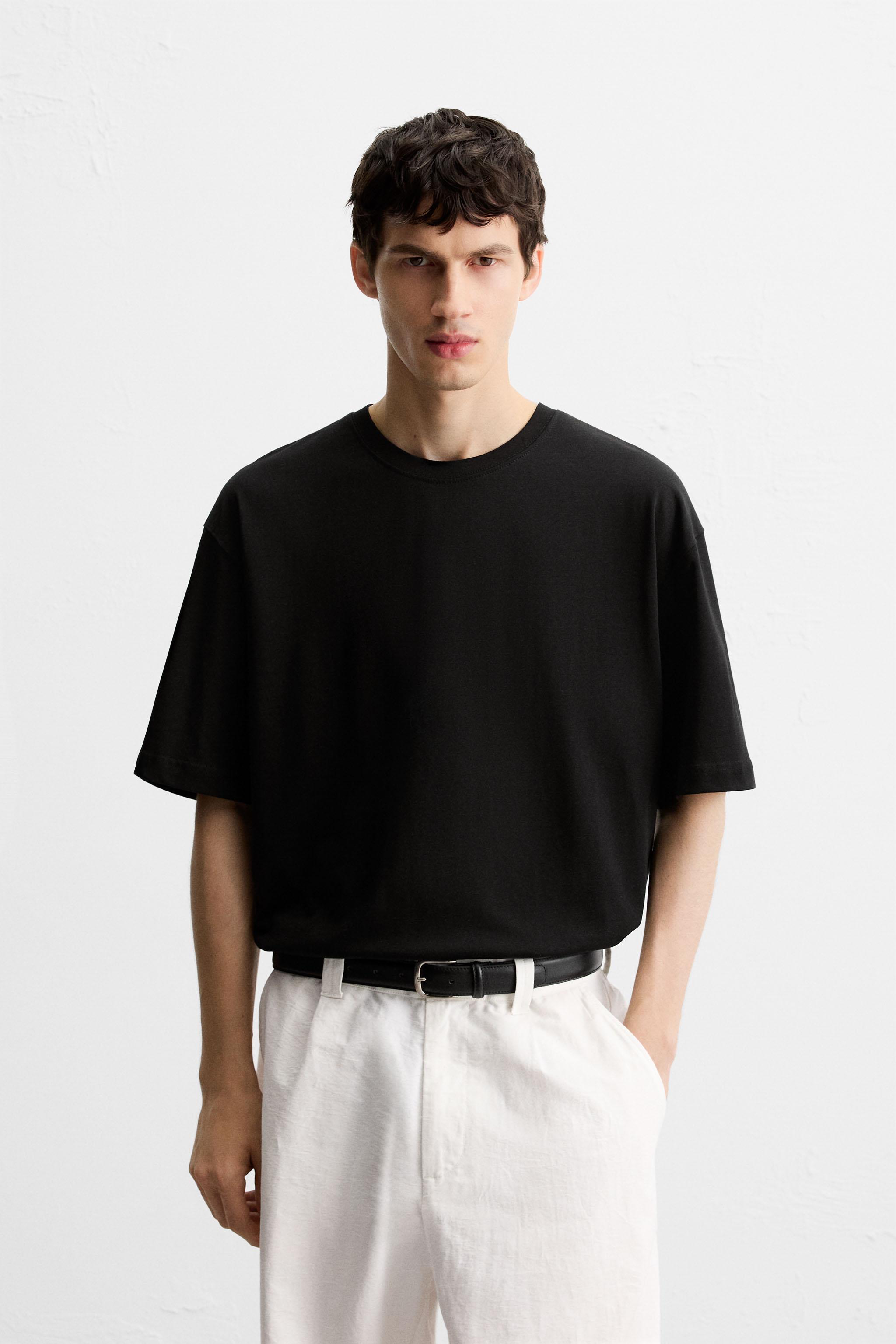 CONTRAST EMBROIDERY T-SHIRT