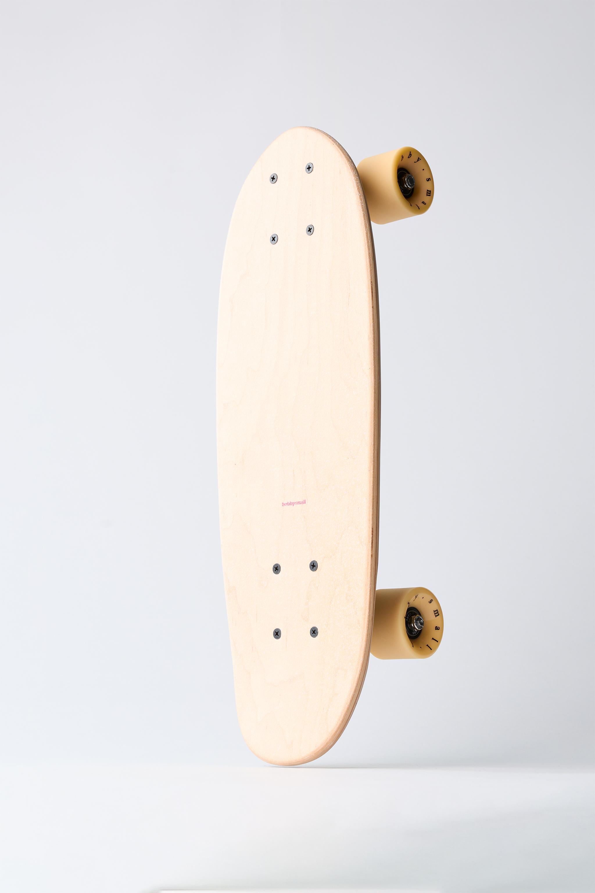 SPECKLE CRUISER BOBBY SMALL © SKATEBOARD