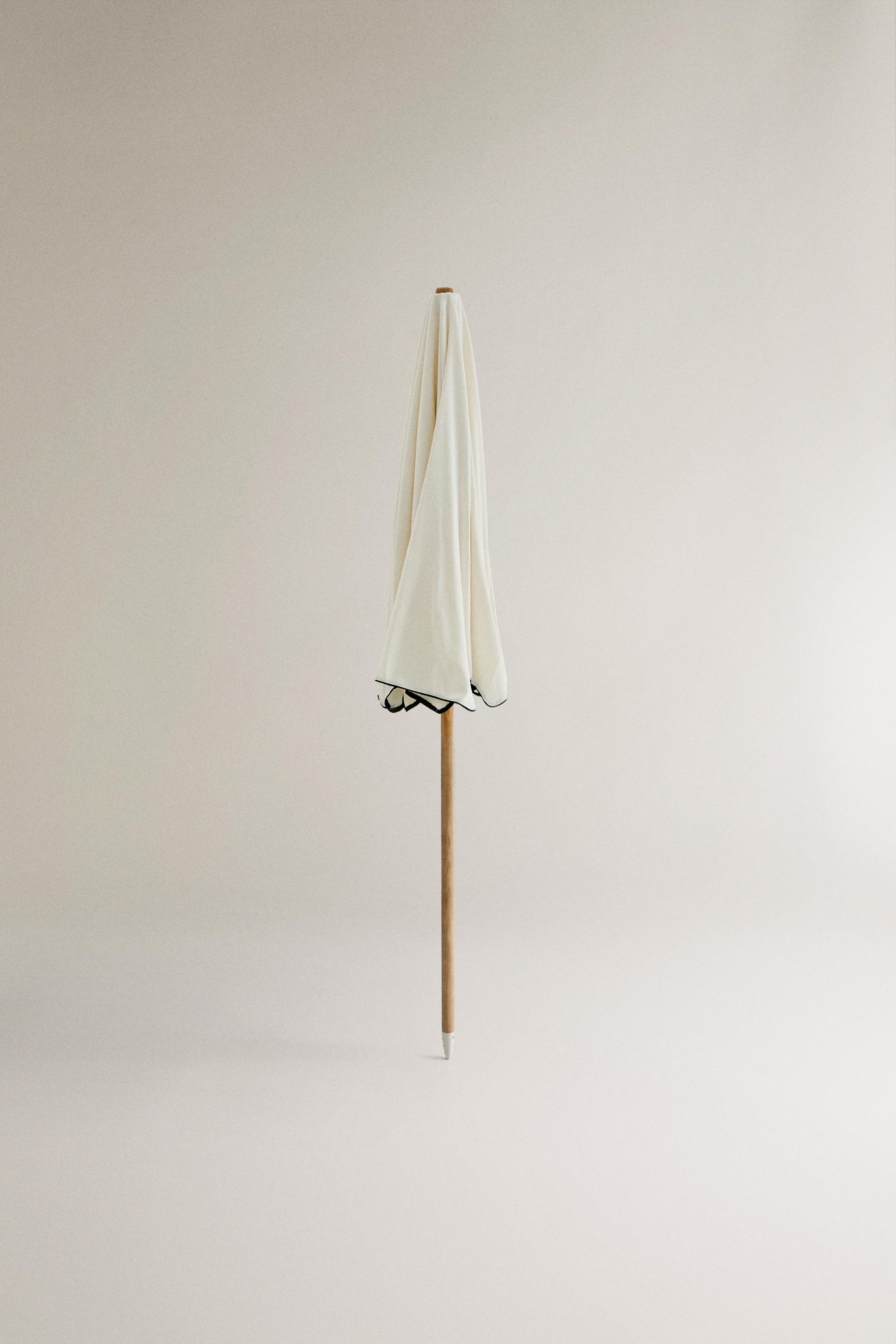 ASH WOOD CONTRAST BEACH UMBRELLA