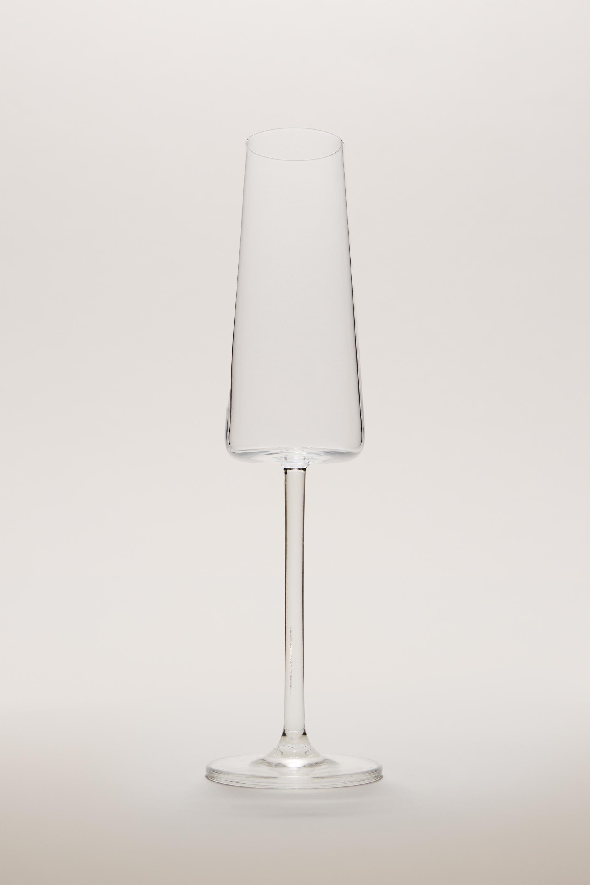 CONICAL CRYSTALLINE FLUTE GLASS