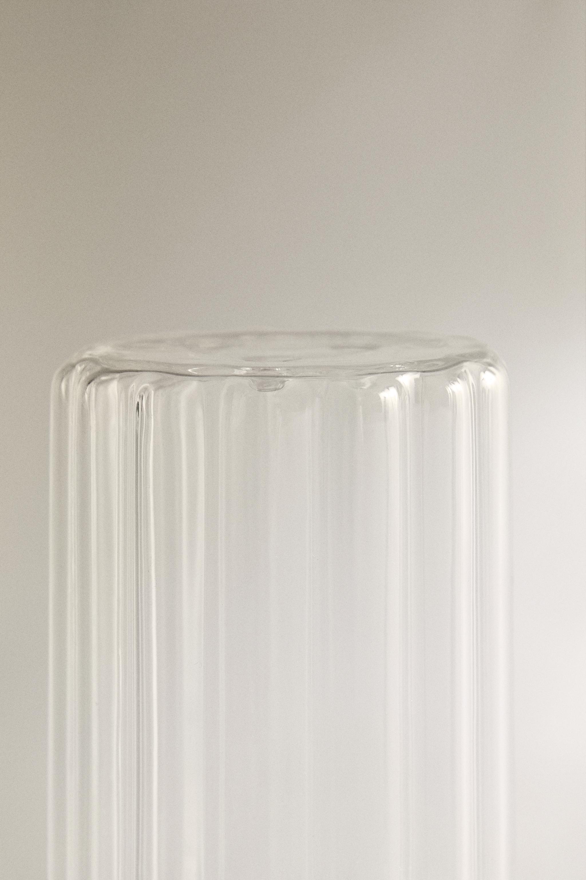 BOROSILICATE GLASS SALT SHAKER