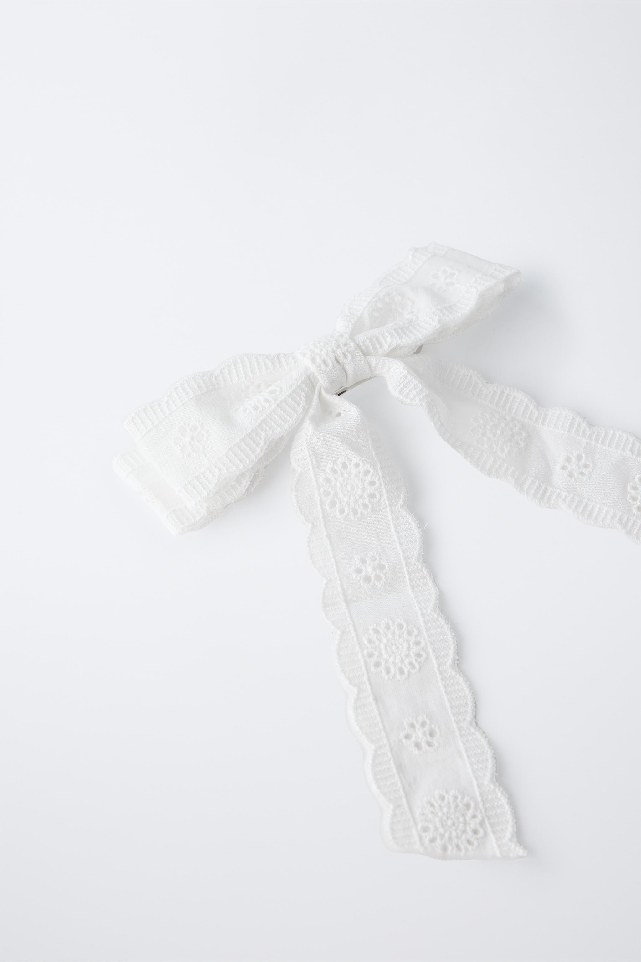EMBROIDERED BOW SNAP CLIP