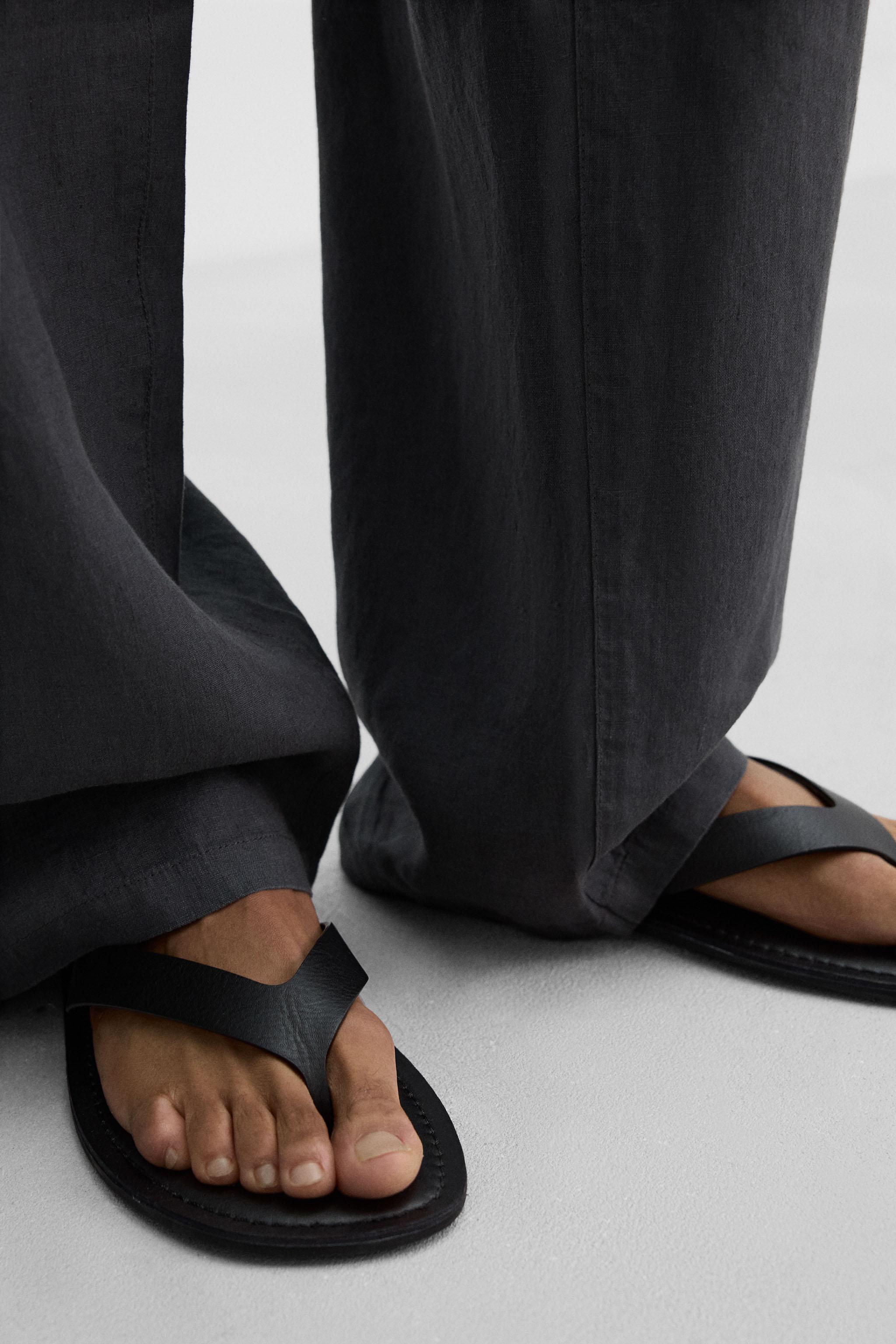 STRAPPY LEATHER SANDALS