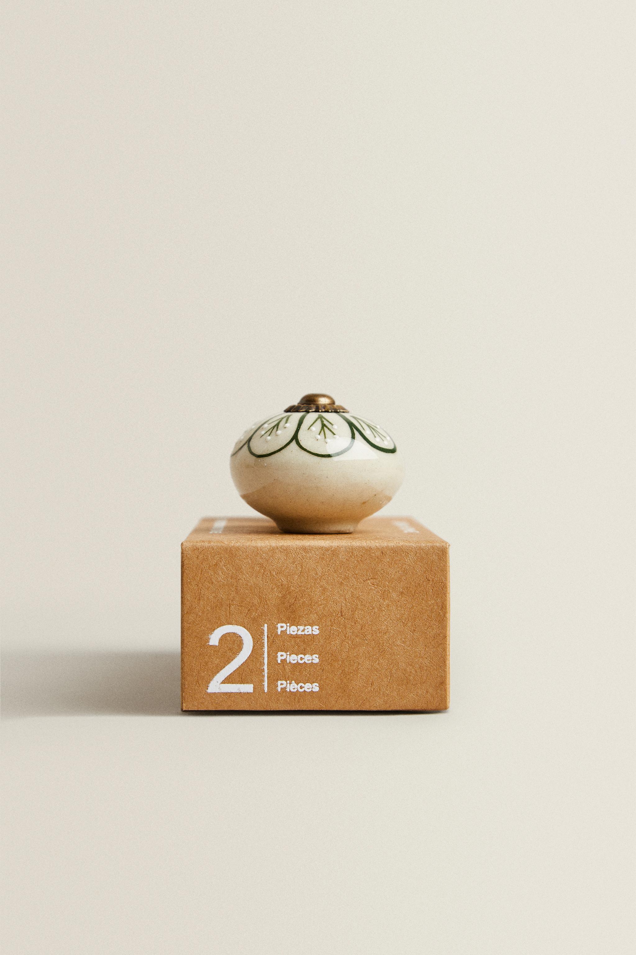 SET OF CERAMIC FLOWER KNOBS (SET OF 2)