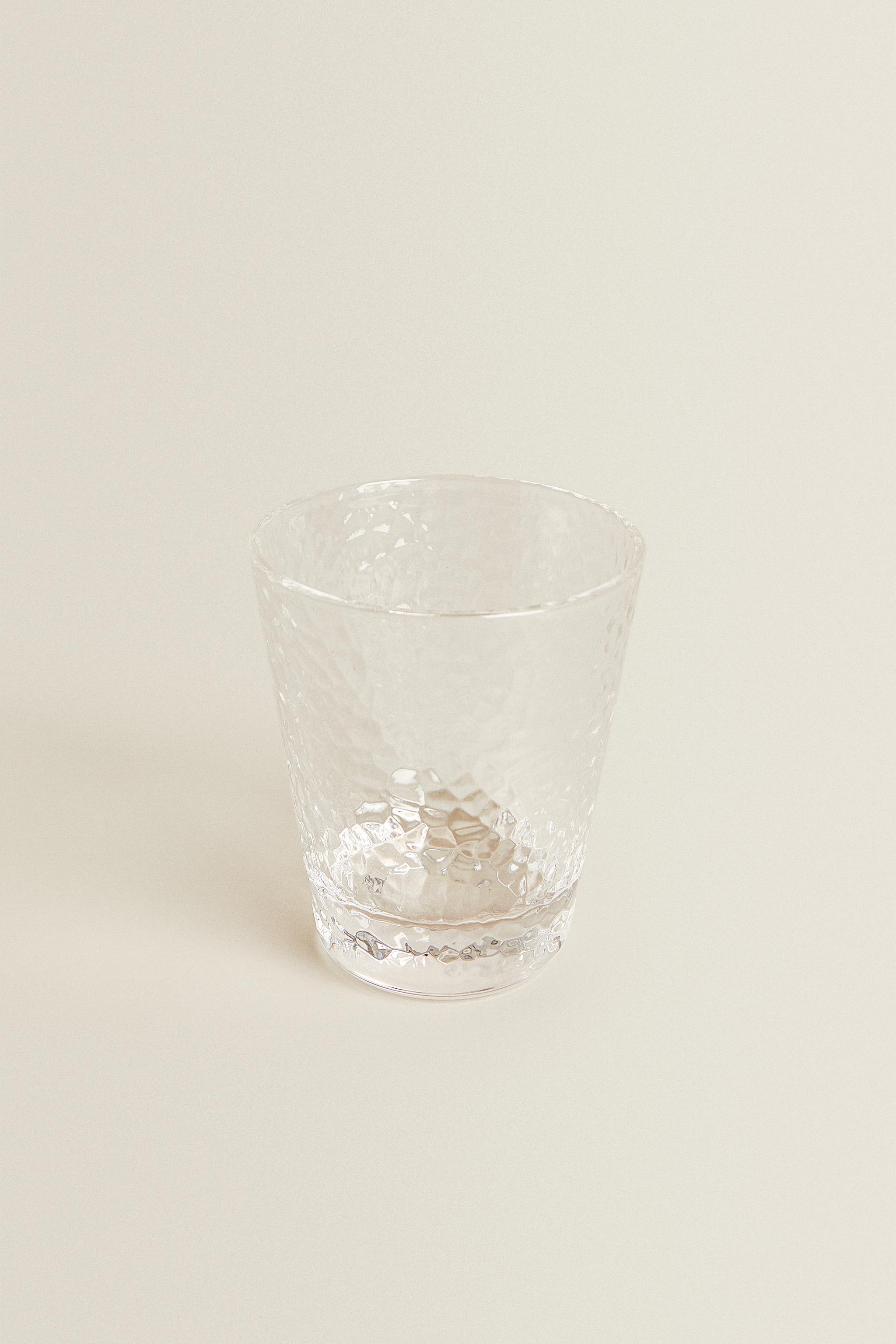 HAMMERED GLASS TUMBLER